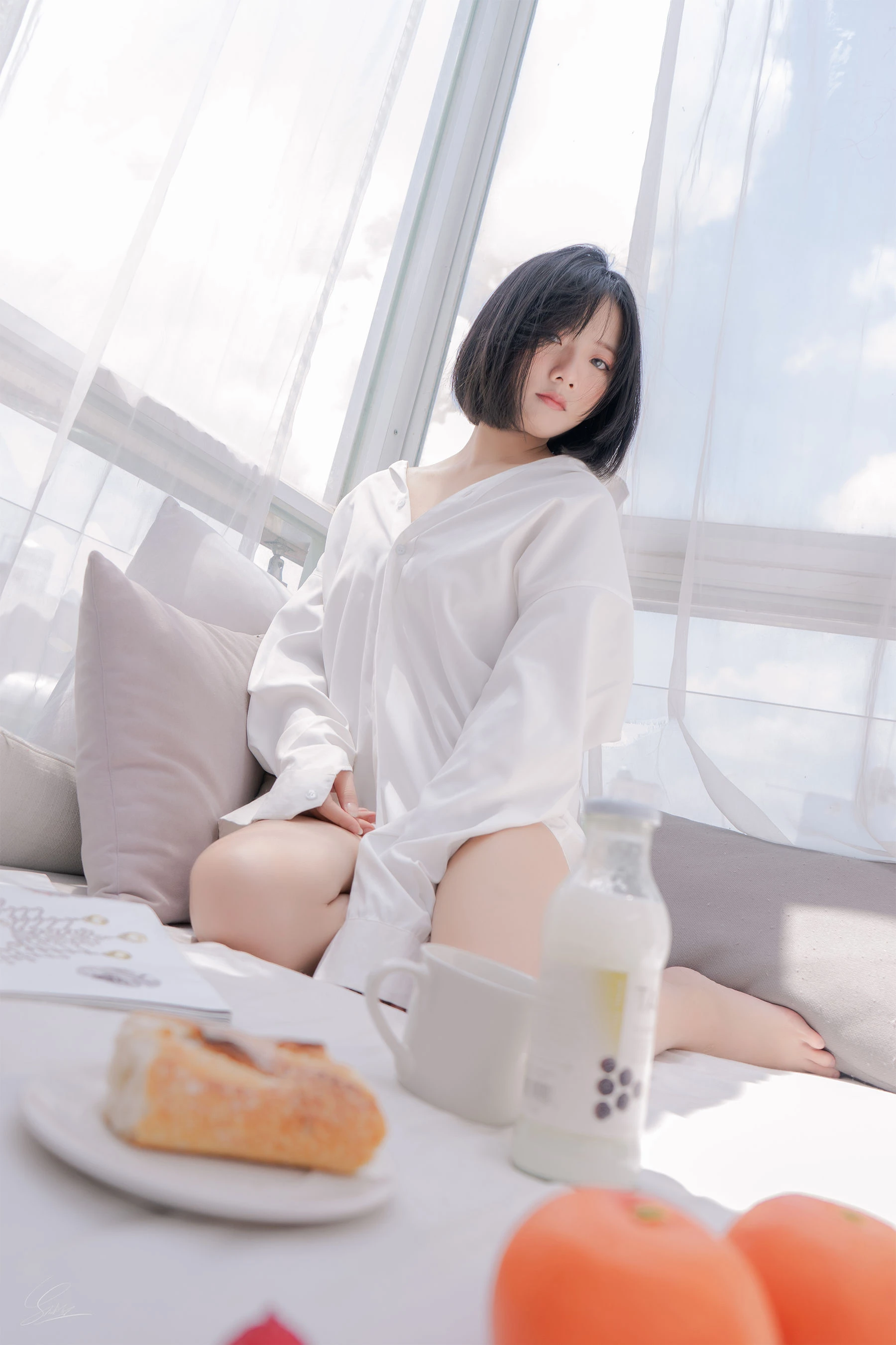 MessieHuang写真 – Boyfriend’s shirt插图3