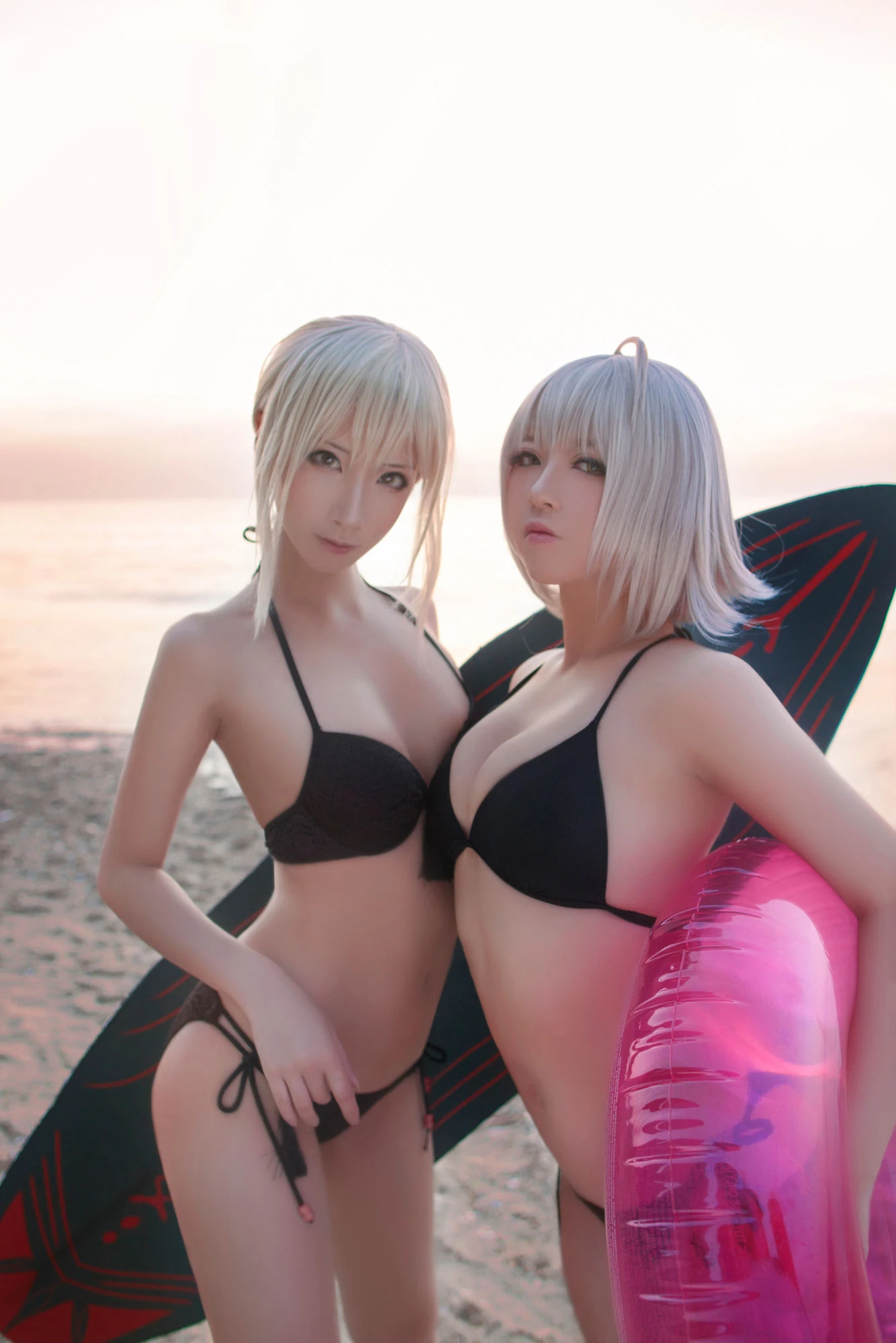 半半子&索索sophia – 海边泳装插图1
