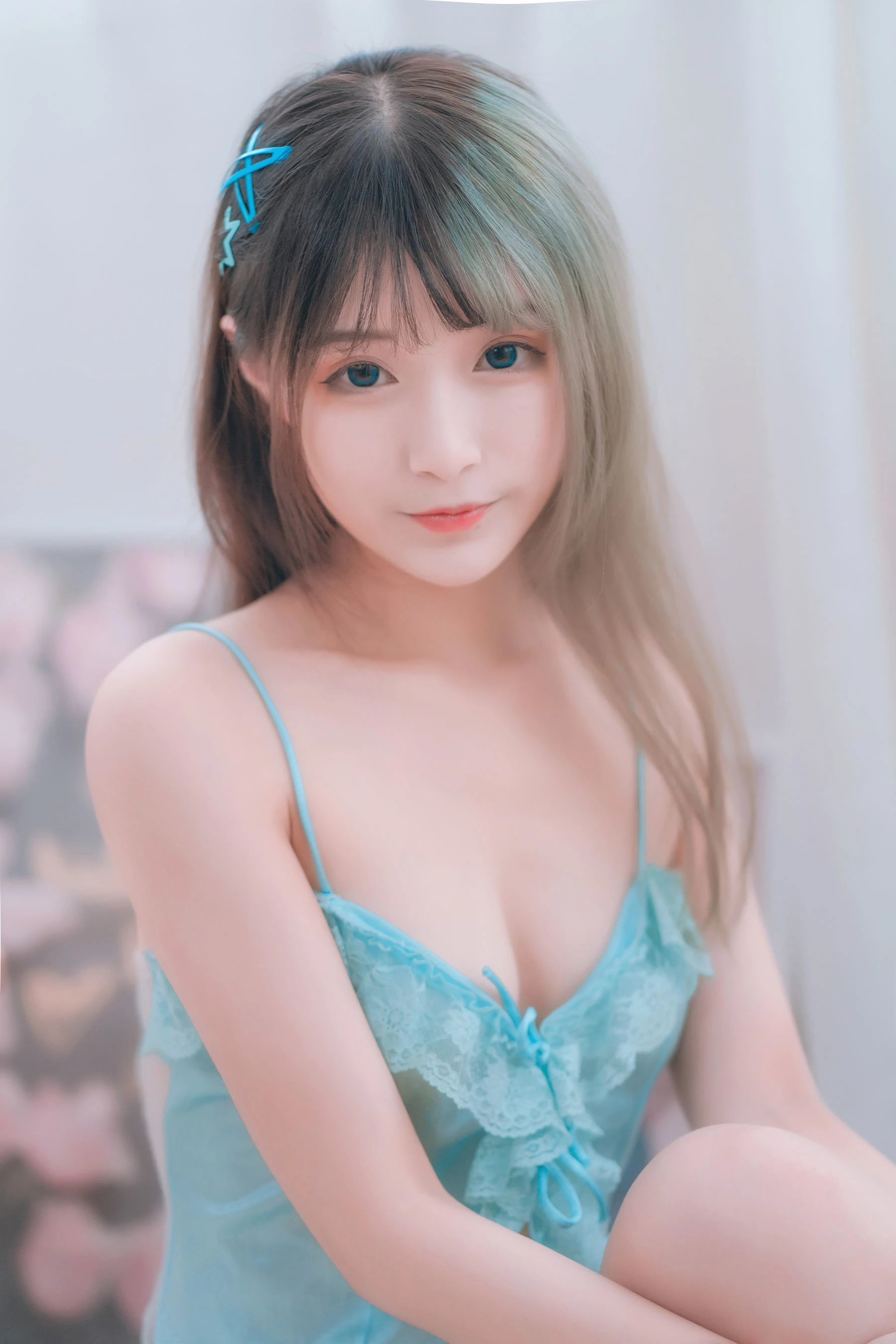 动漫博主铁板烧鬼舞w – 露背插图5