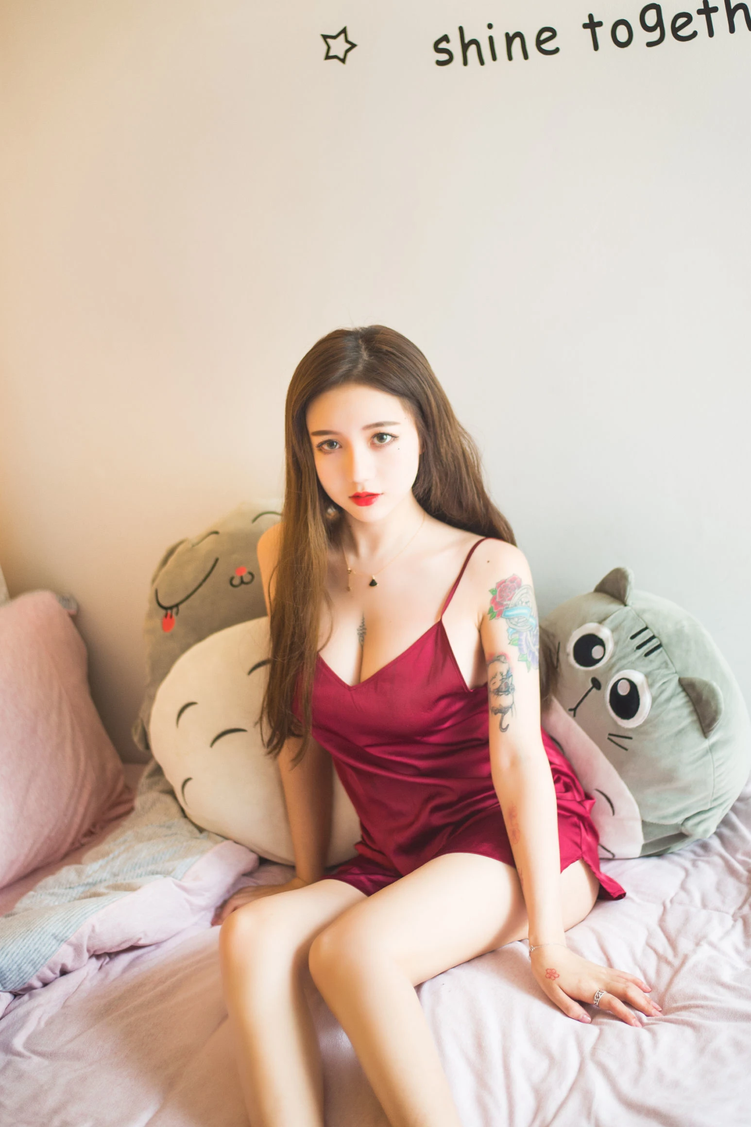 洛丽塔大哥 – 吊带睡衣高清在线免费欣赏–微密图社-微密图社