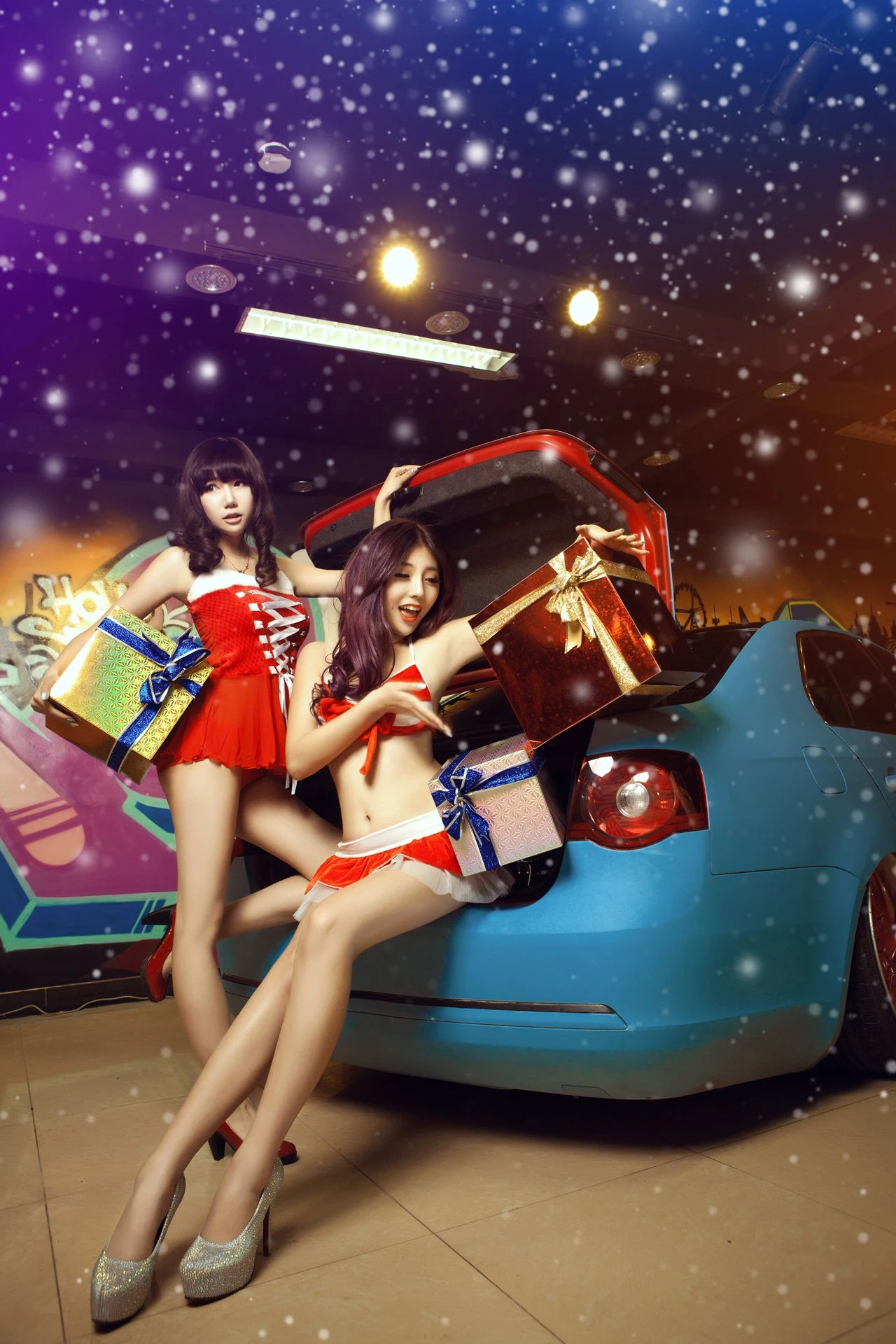 甜美可爱姐妹花 – 圣诞香车魅影图片合集插图5