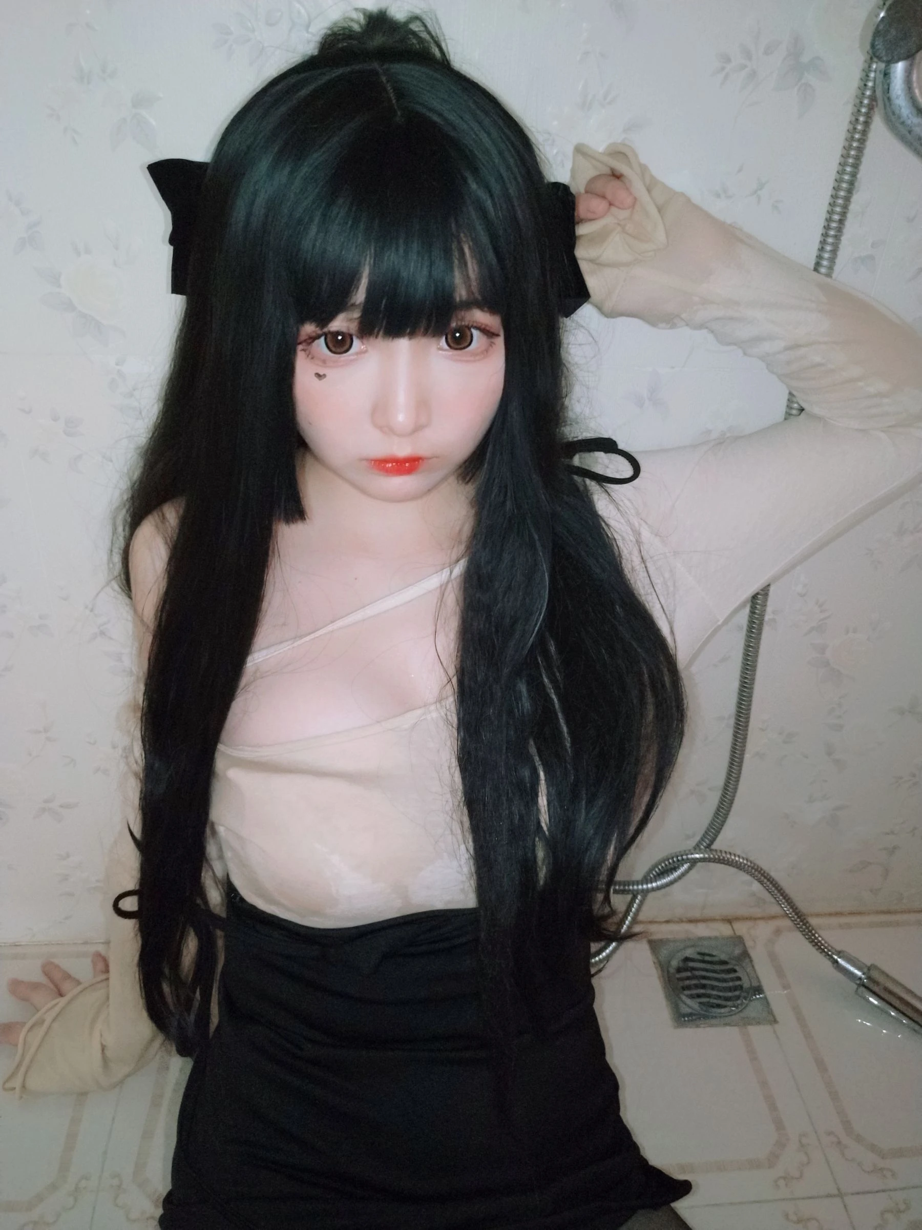 二次元美女古川kagura – 浴室湿身黑丝插图8