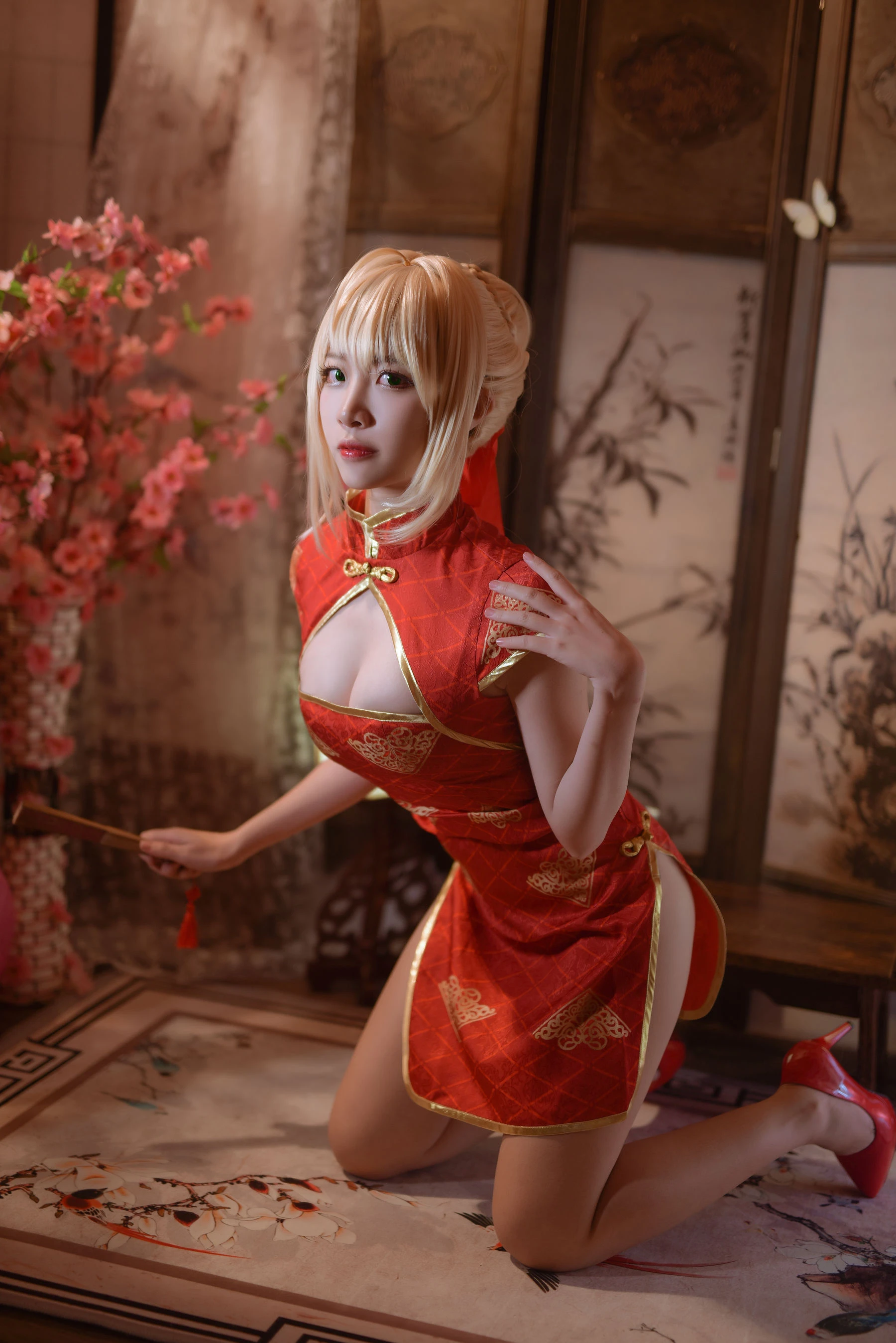 人气Coser二佐Nisa Fate尼禄旗袍插图2