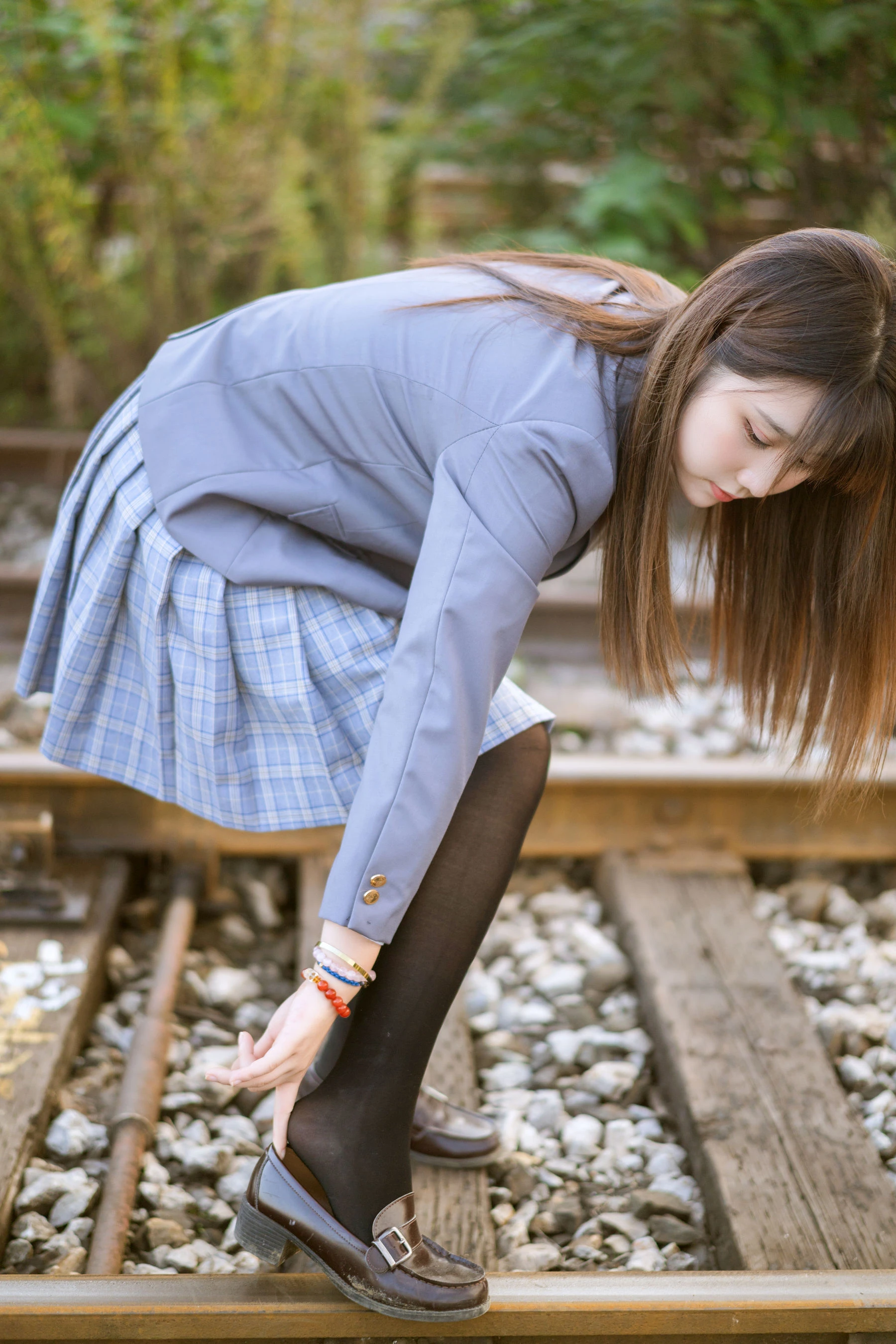 微博福利姬镜酱 私奔之制服插图5
