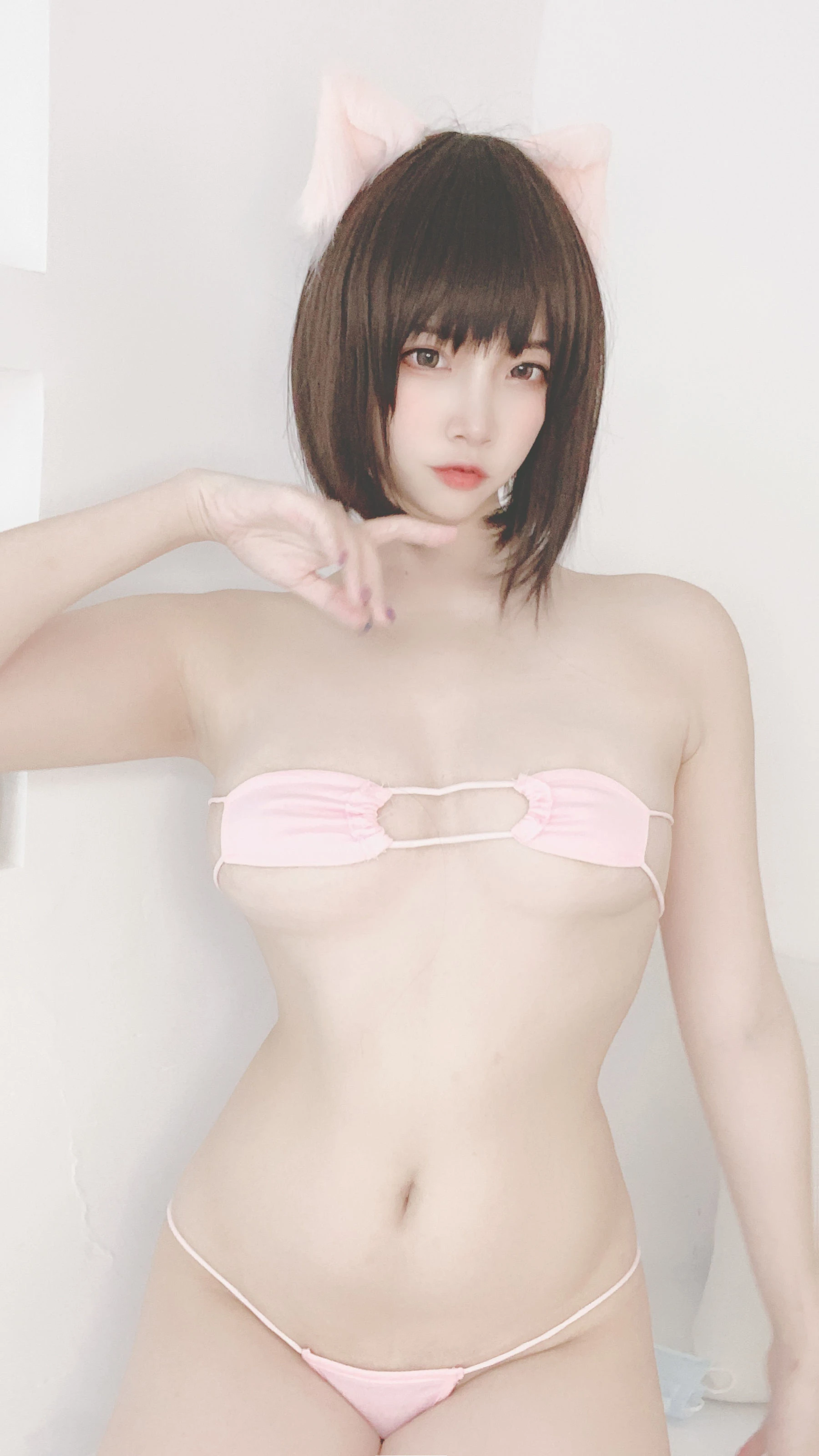 人气Coser二佐Nisa – 猪猪比基尼自拍插图1