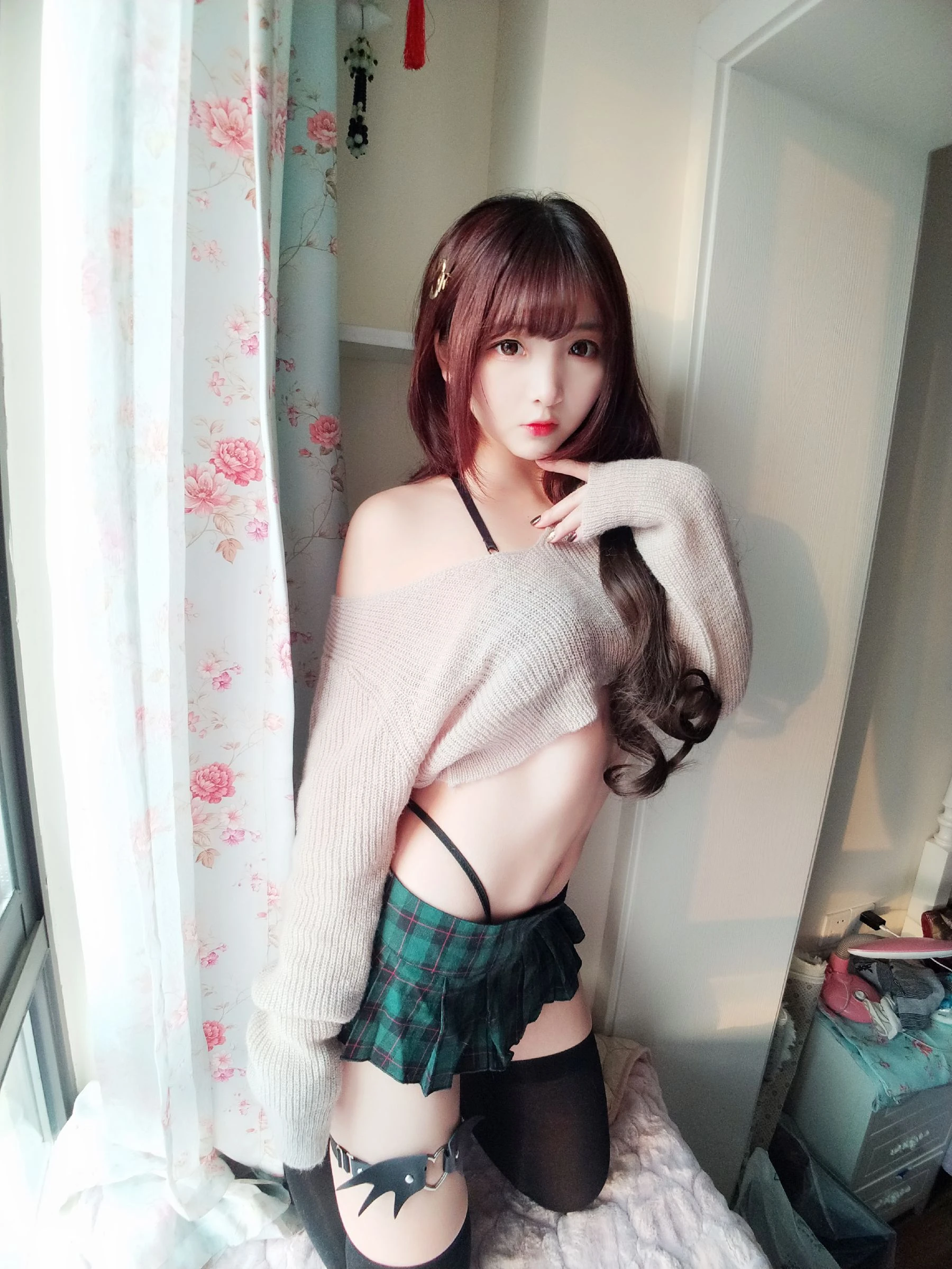二次元美女古川kagura – 性感毛衣 [40P]插图5