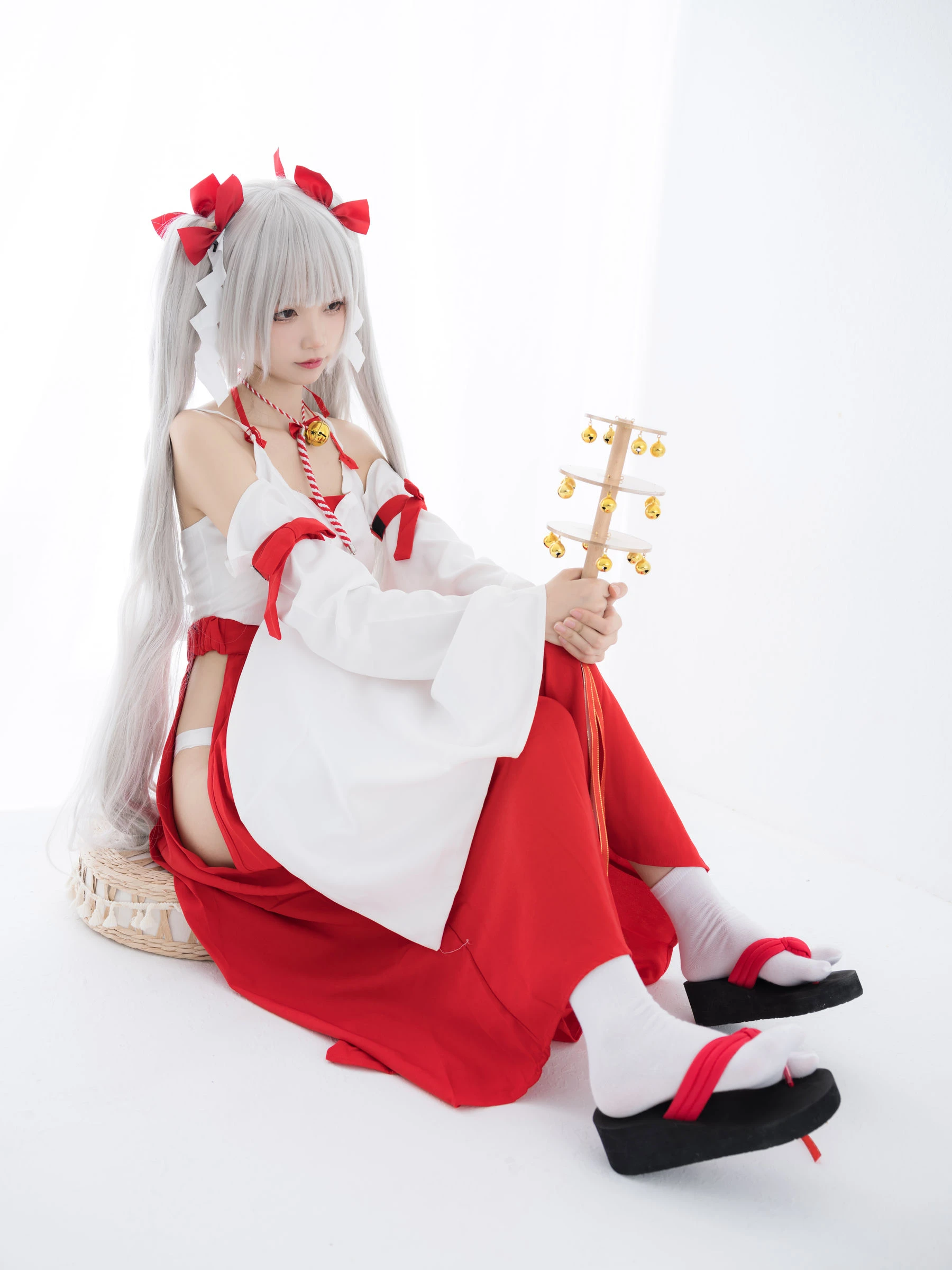 清纯少女五更百鬼 – 女巫 [14P]插图3