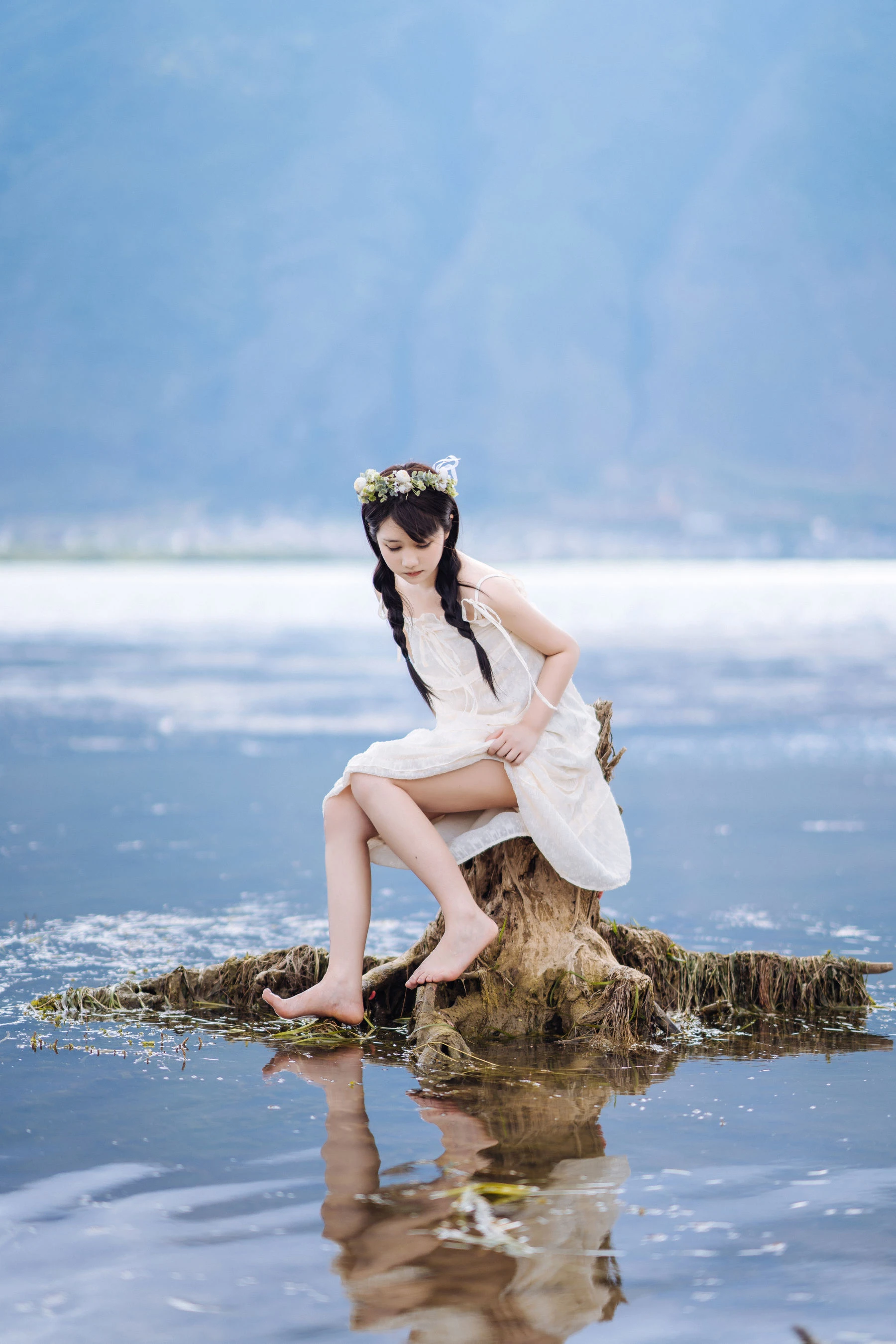 微博福利姬镜酱 – 静夏之花环女孩插图8