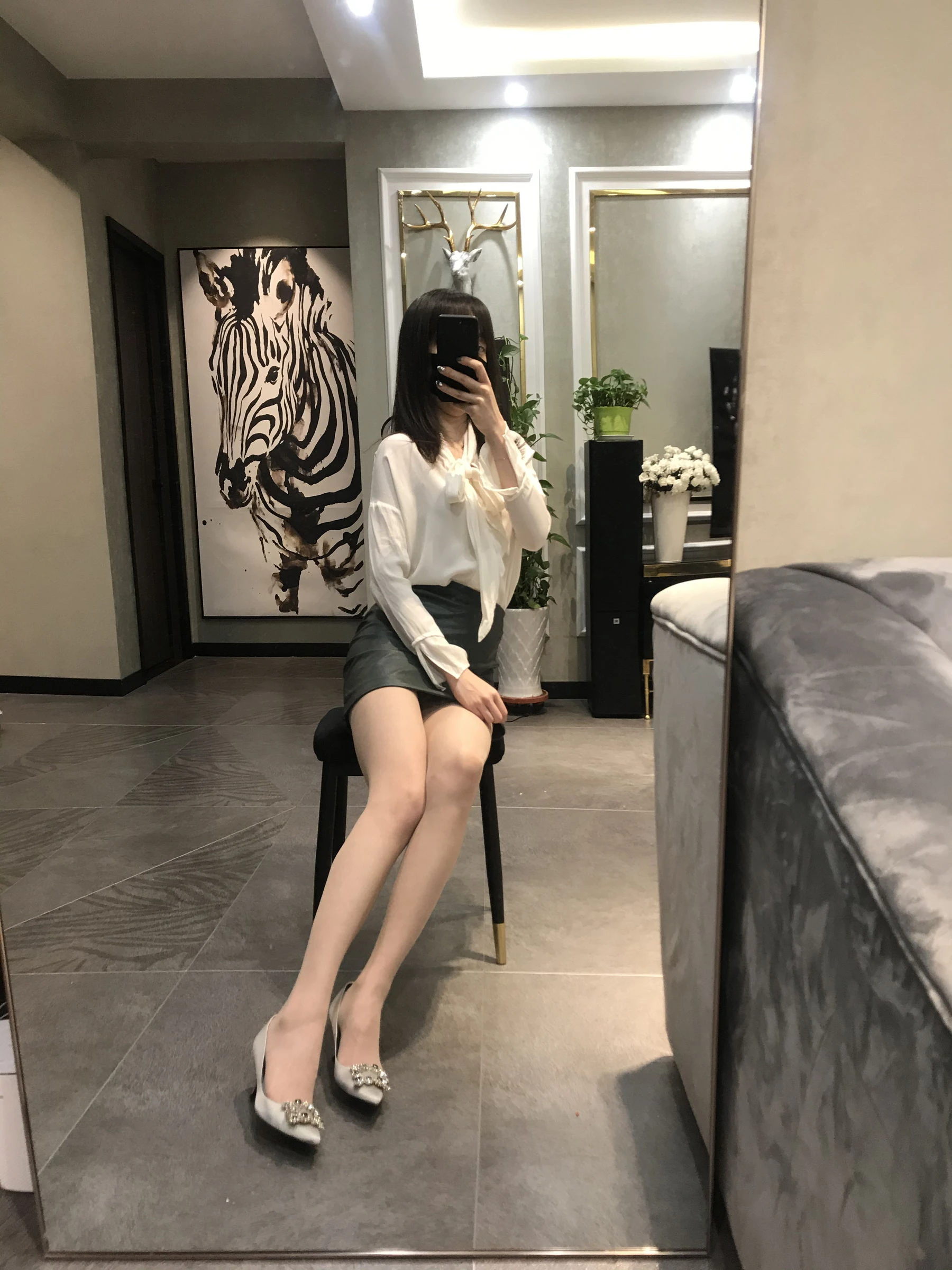 丝足博主麋鹿_Monroe 2020.04.04 圆臀诱惑 [48P]插图4