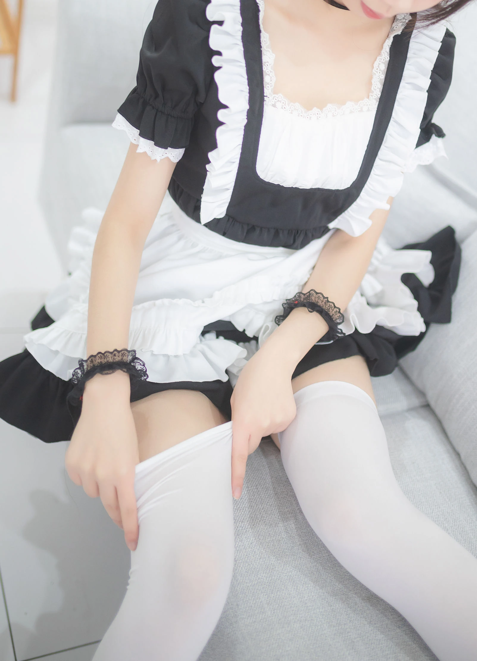 Cos小姐姐雪琪 白丝女仆 [30P]插图4