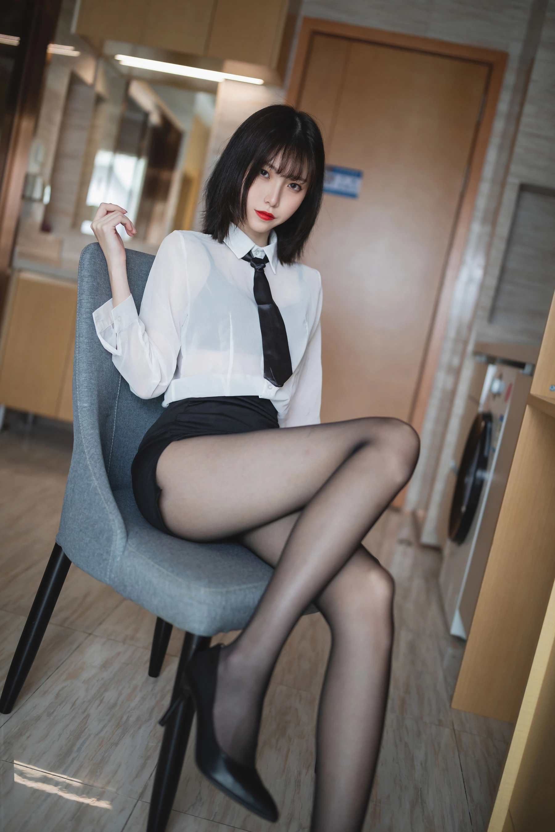 许岚 – OL制服插图2