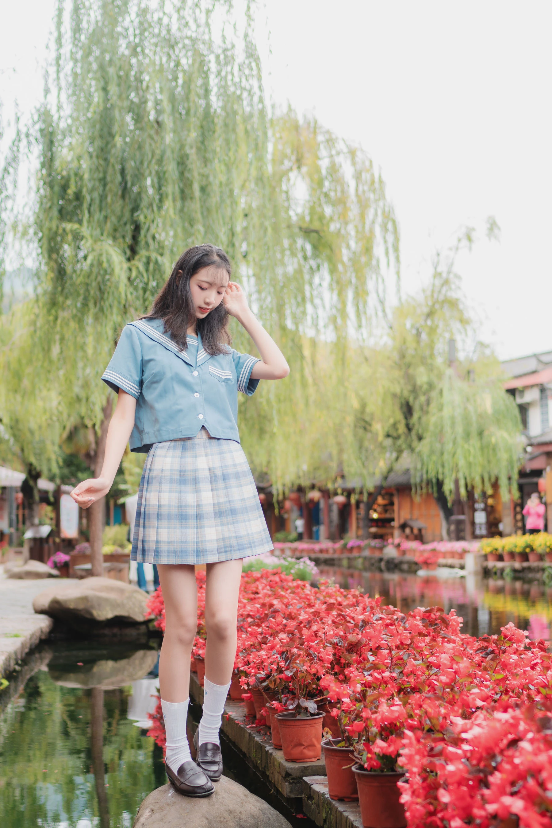 清纯妹子西瓜 丽江写真JK户外插图3
