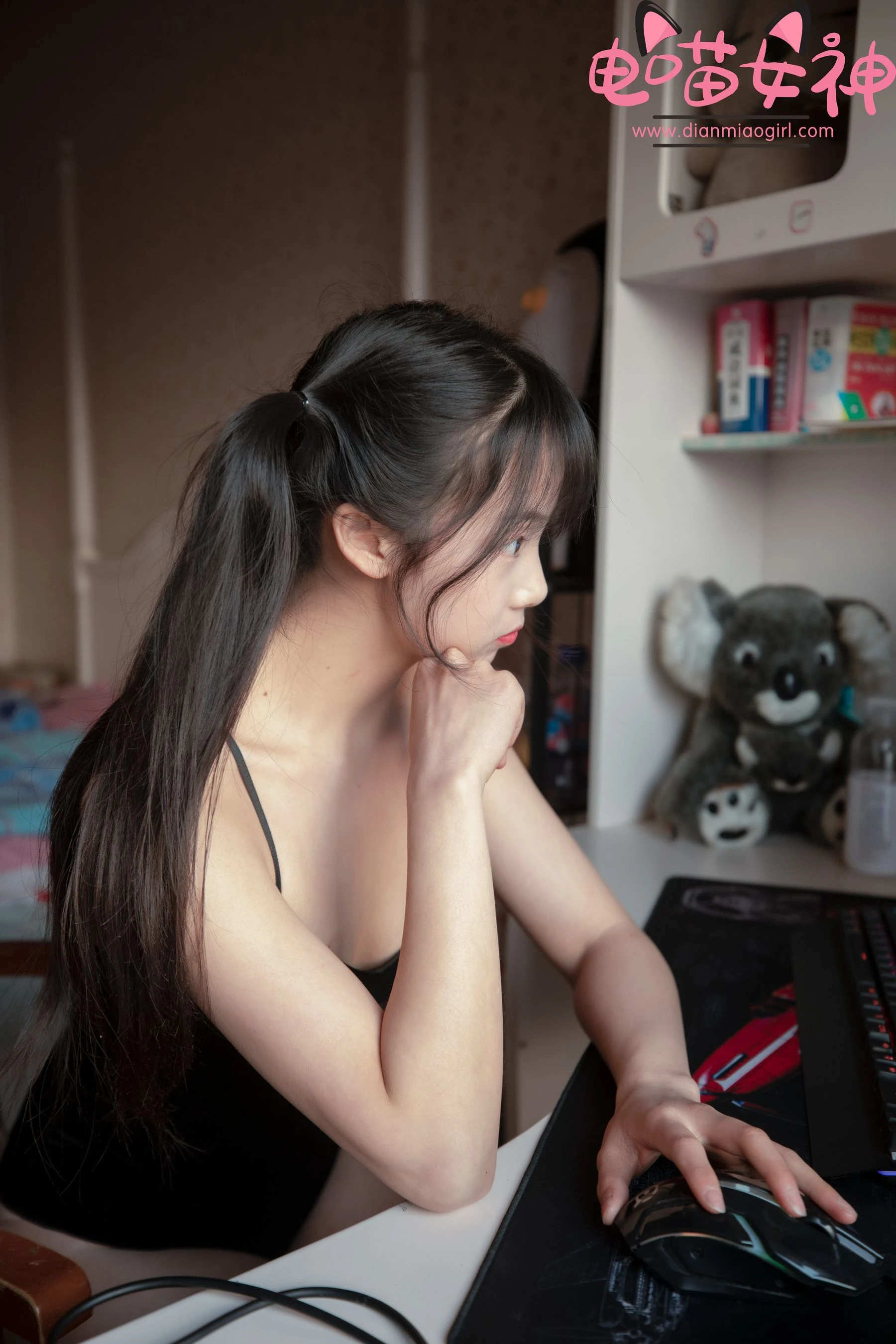 电喵女神 – 灵唯 黑纱王者 [52P]插图1