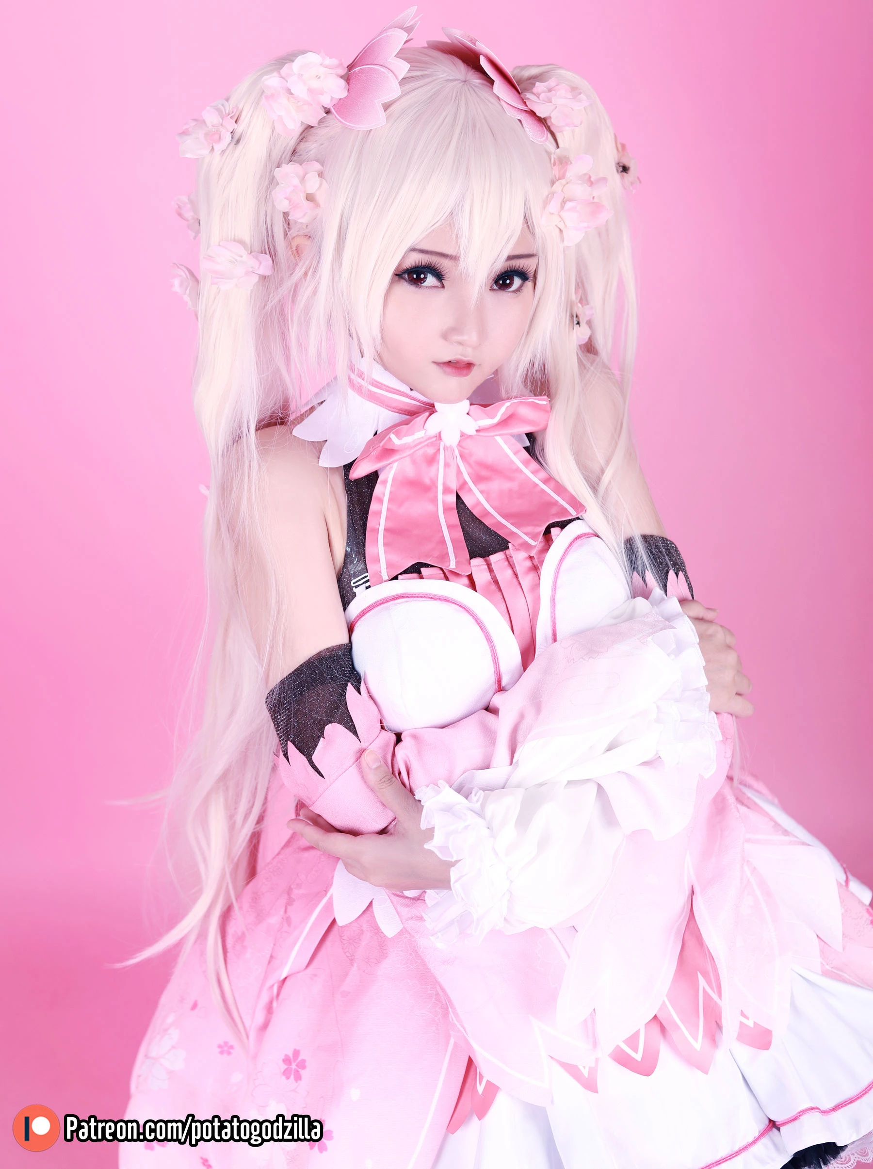 Coser小姐姐Potato Godzilla – Sakura Miku插图5