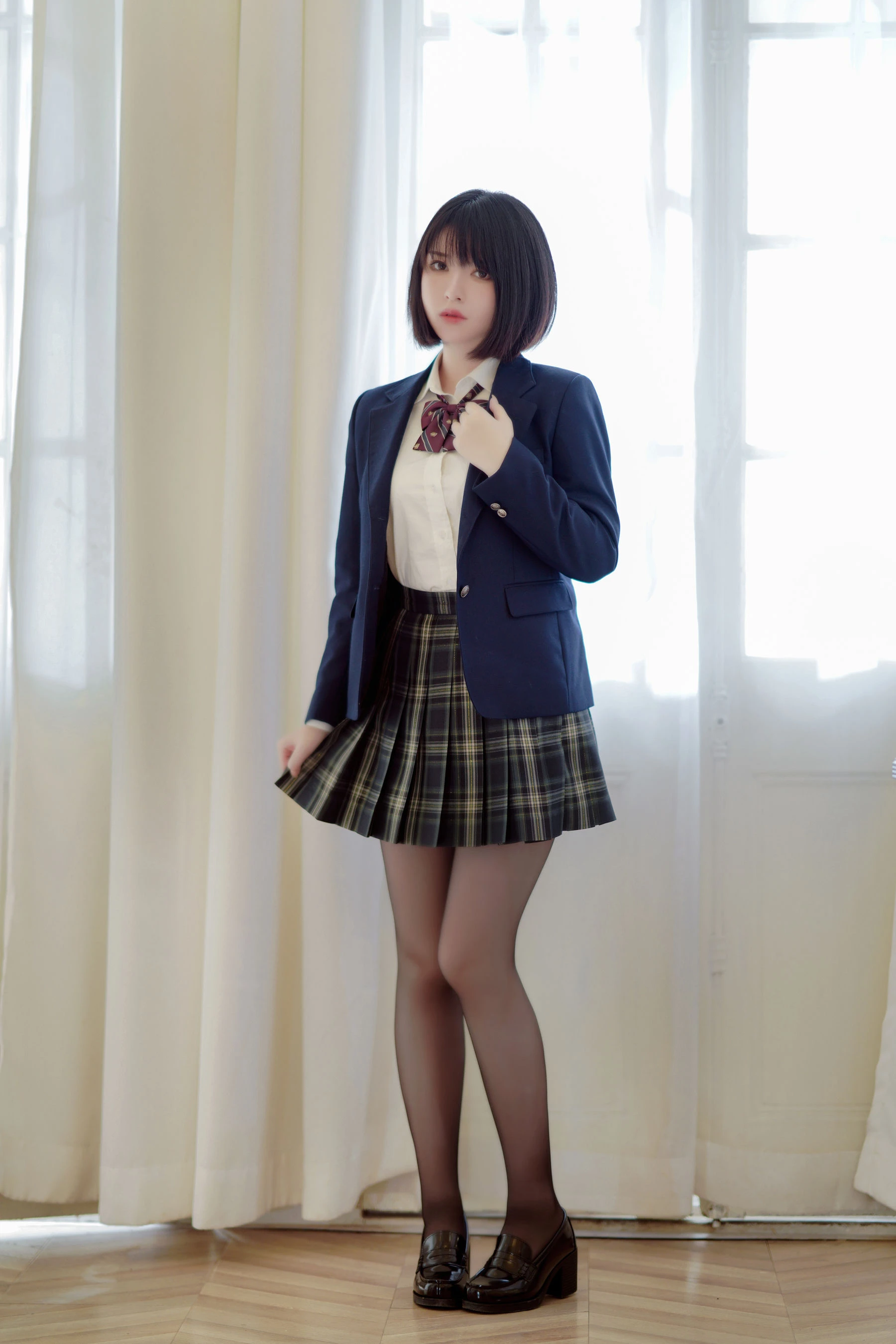 半半子 – 彼女の制服姿が好き高清在线免费欣赏–微密图社-微密图社