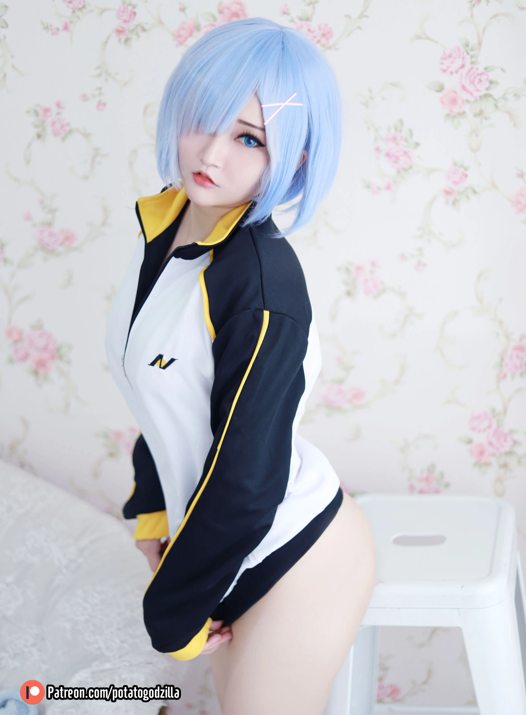 Coser小姐姐Potato Godzilla – Rem In Subaru Jacket插图4