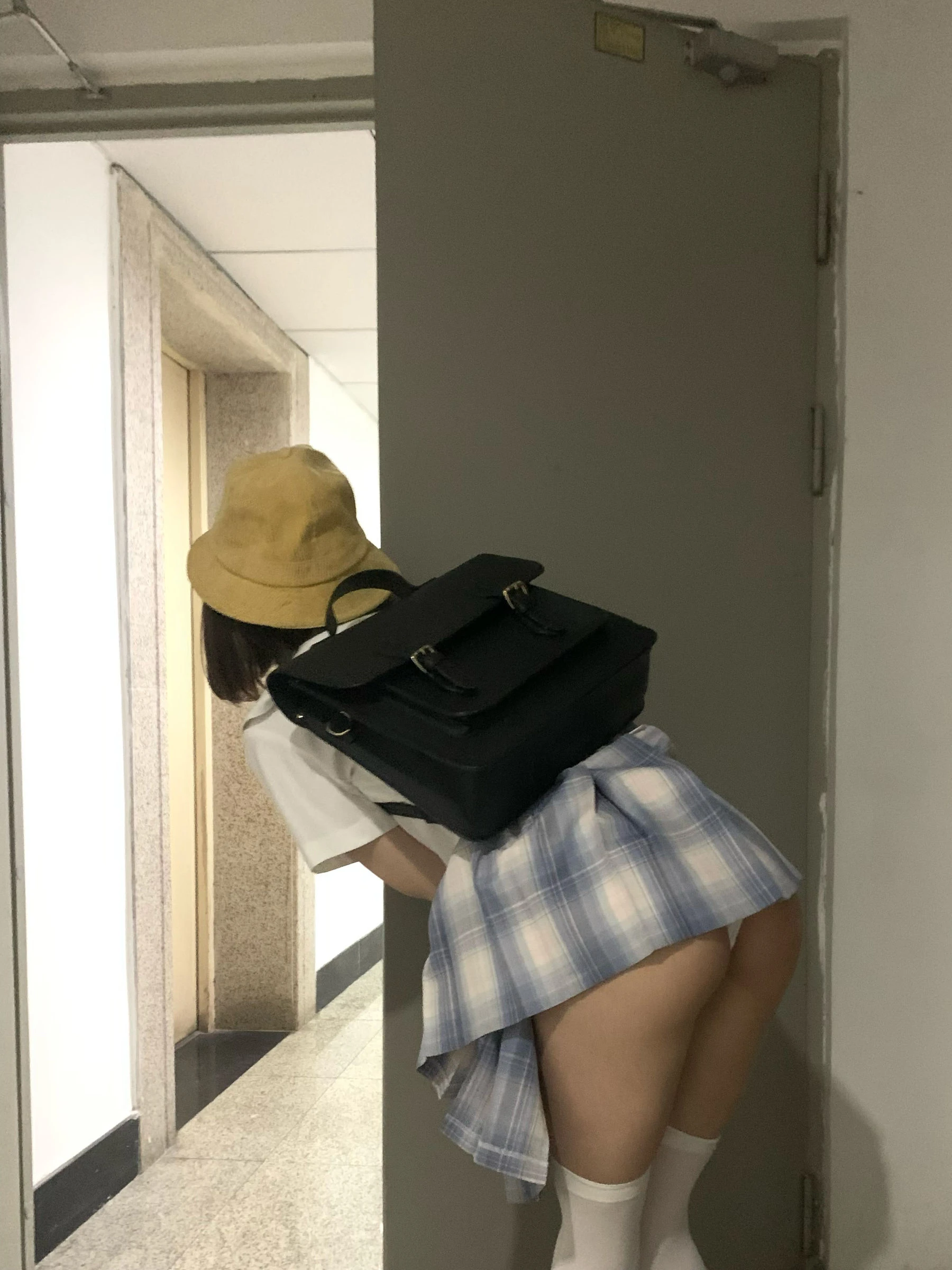 西园寺南歌 – 主人的任务高清在线免费欣赏–微密图社-微密图社