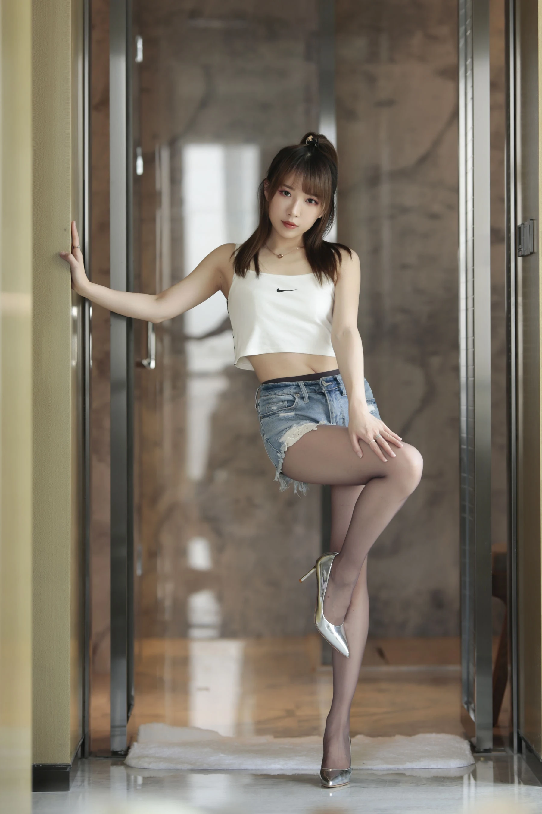 斗鱼主播小女巫露娜 – 牛仔小裤裤 [84P]插图4