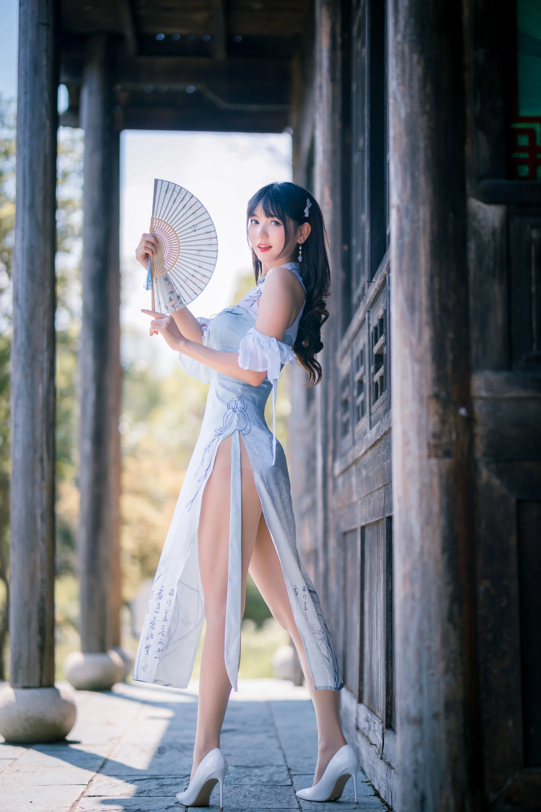 可爱妹子陆卿卿kyokyo – 蓝色旗袍插图1
