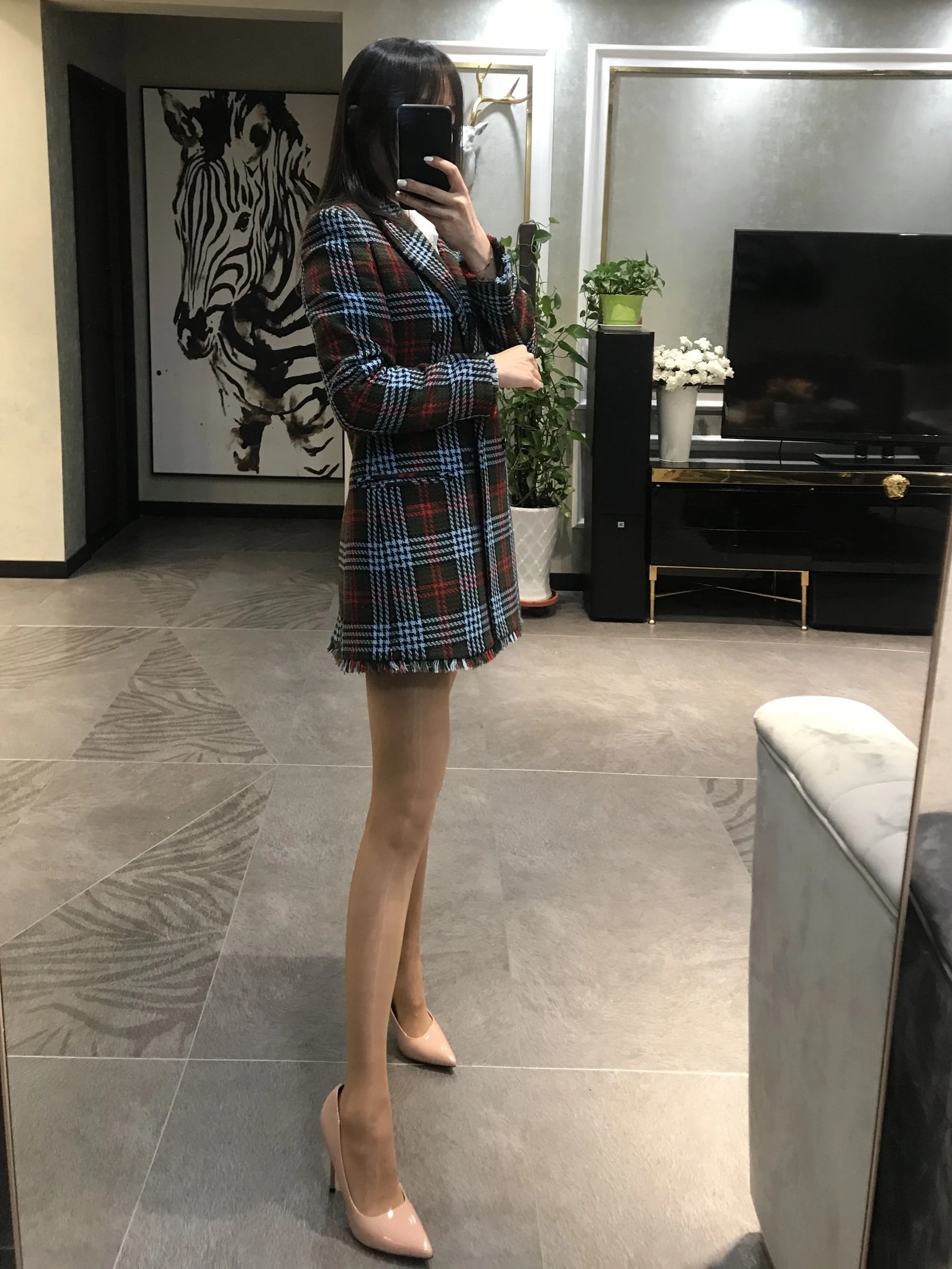 丝足博主麋鹿_Monroe 2020.04.29 肉色亮丝高清在线免费欣赏–微密图社-微密图社