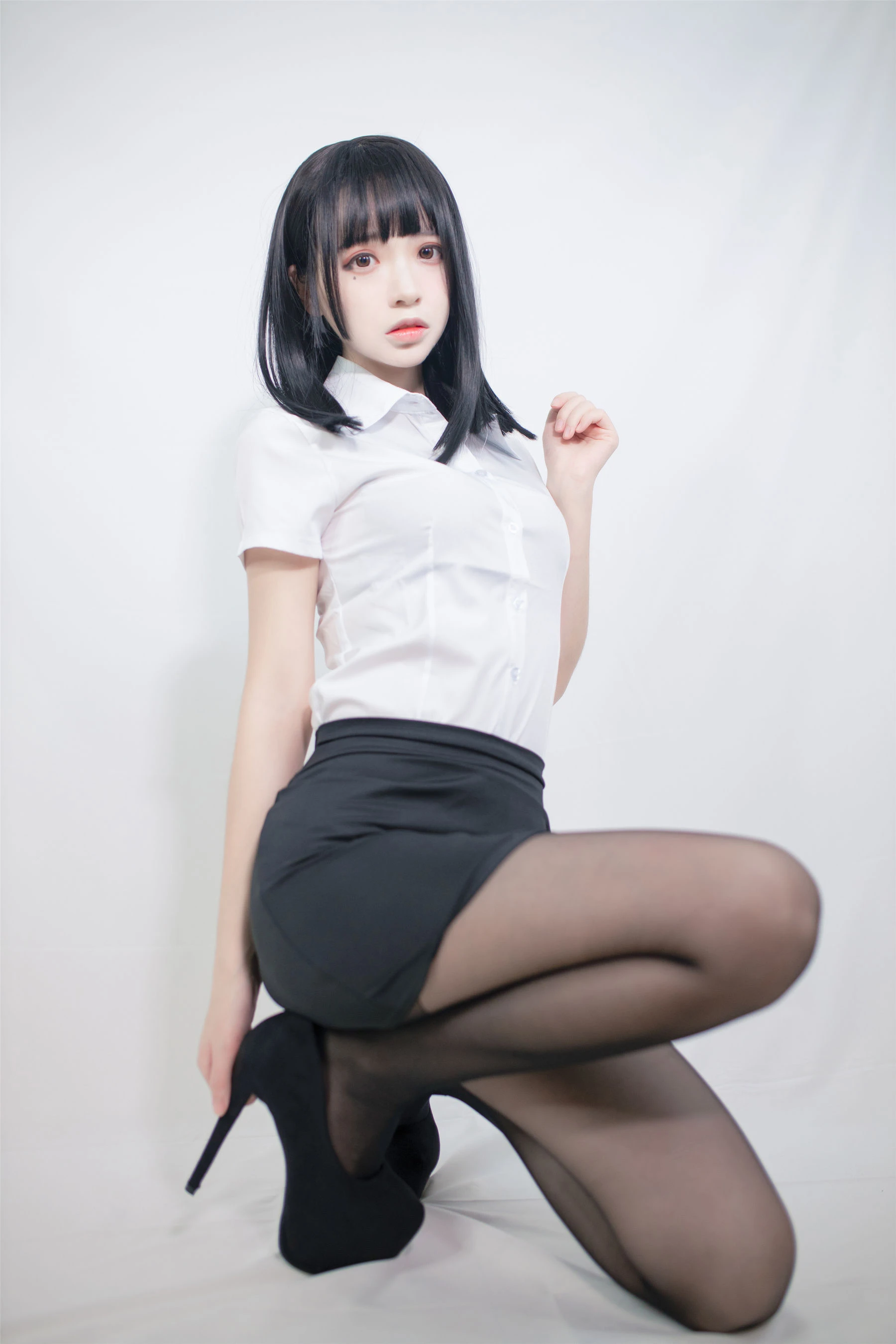 疯猫ss – OL制服 [40P]插图1
