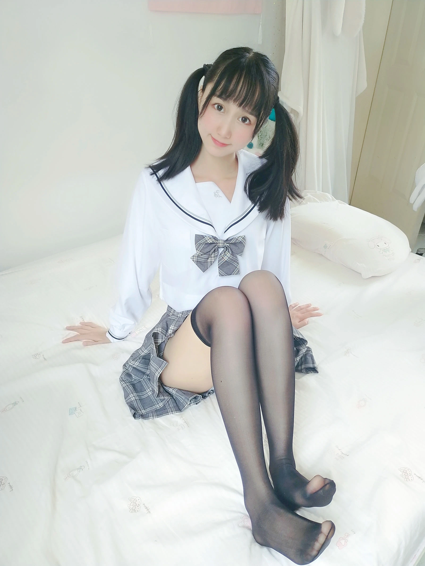 萌系小姐姐木绵绵OwO – 灰格子JK插图7