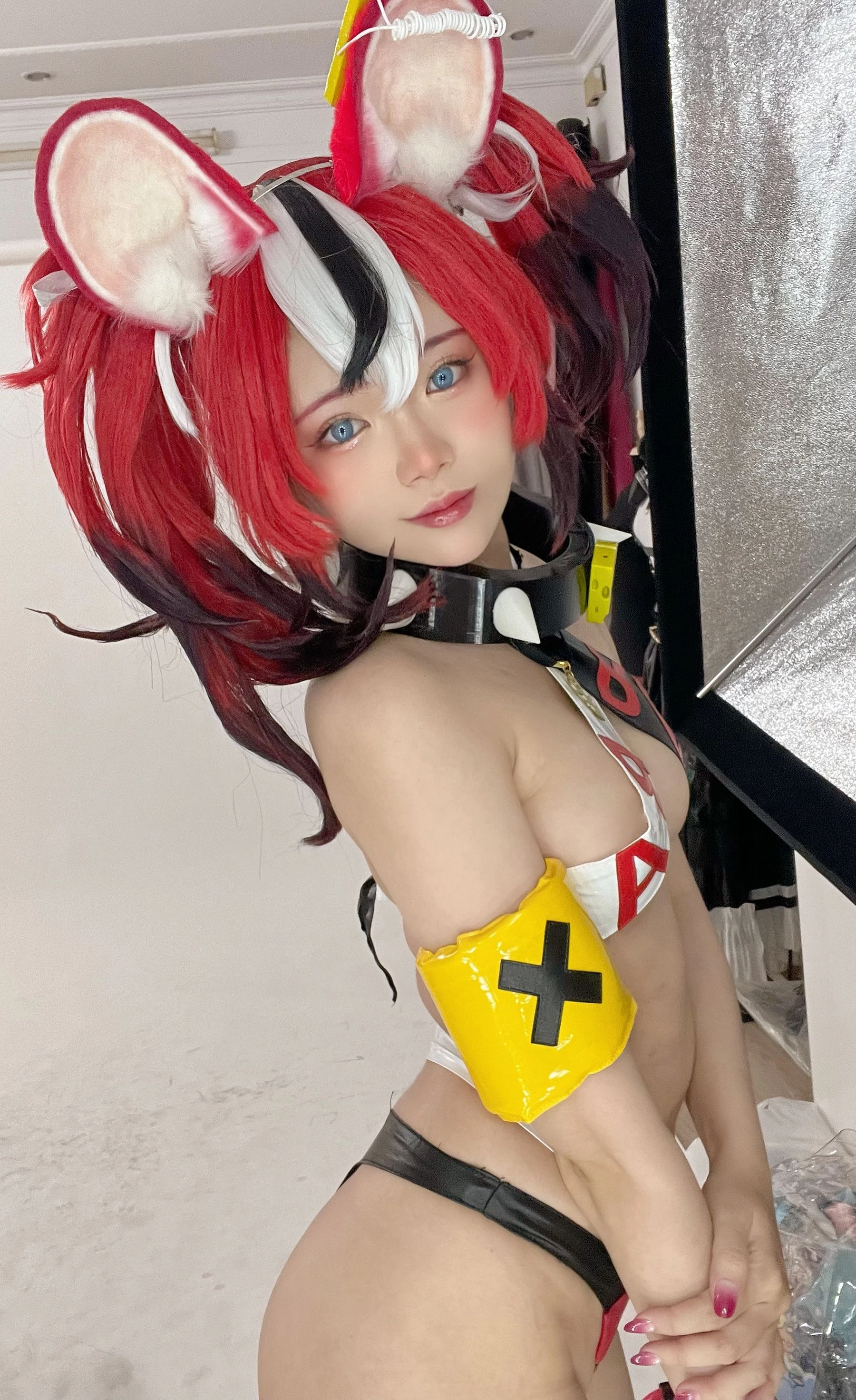 ZinieQ – Hakos Baelz Pole Dancing插图8
