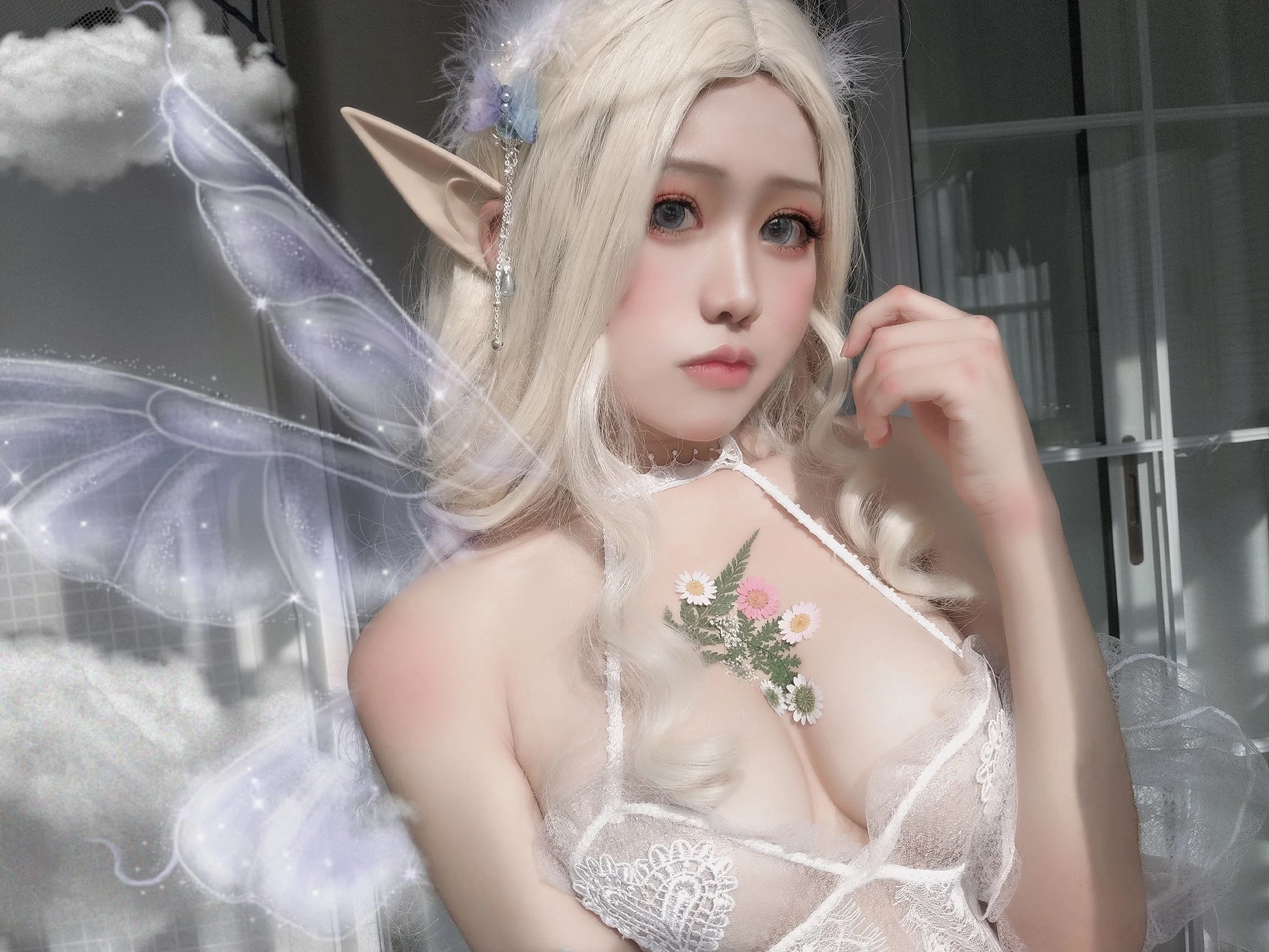 一笑芳香沁写真 少女与花插图4