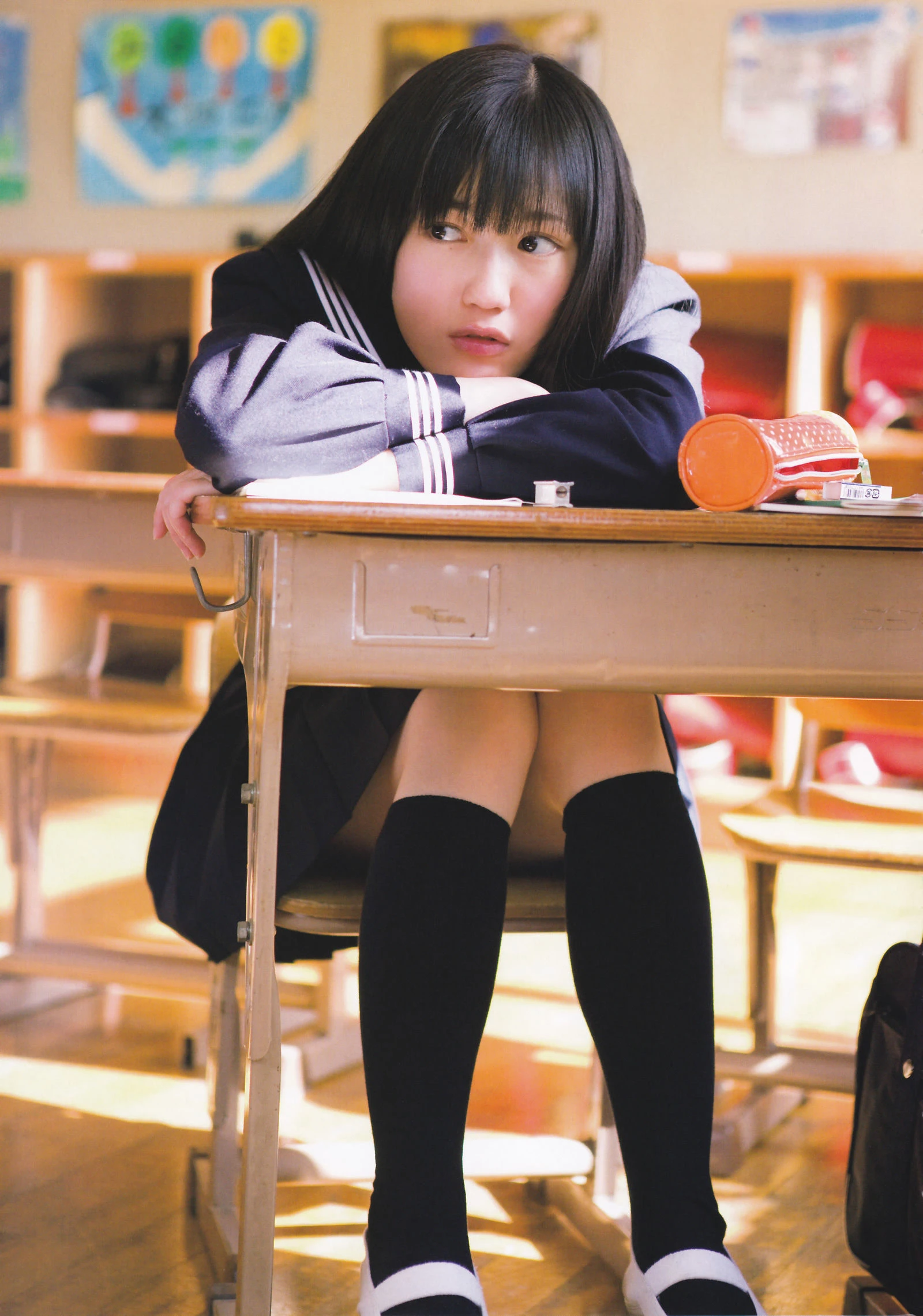 渡邊麻友『1st写真集 まゆゆ』 渡边达生插图6