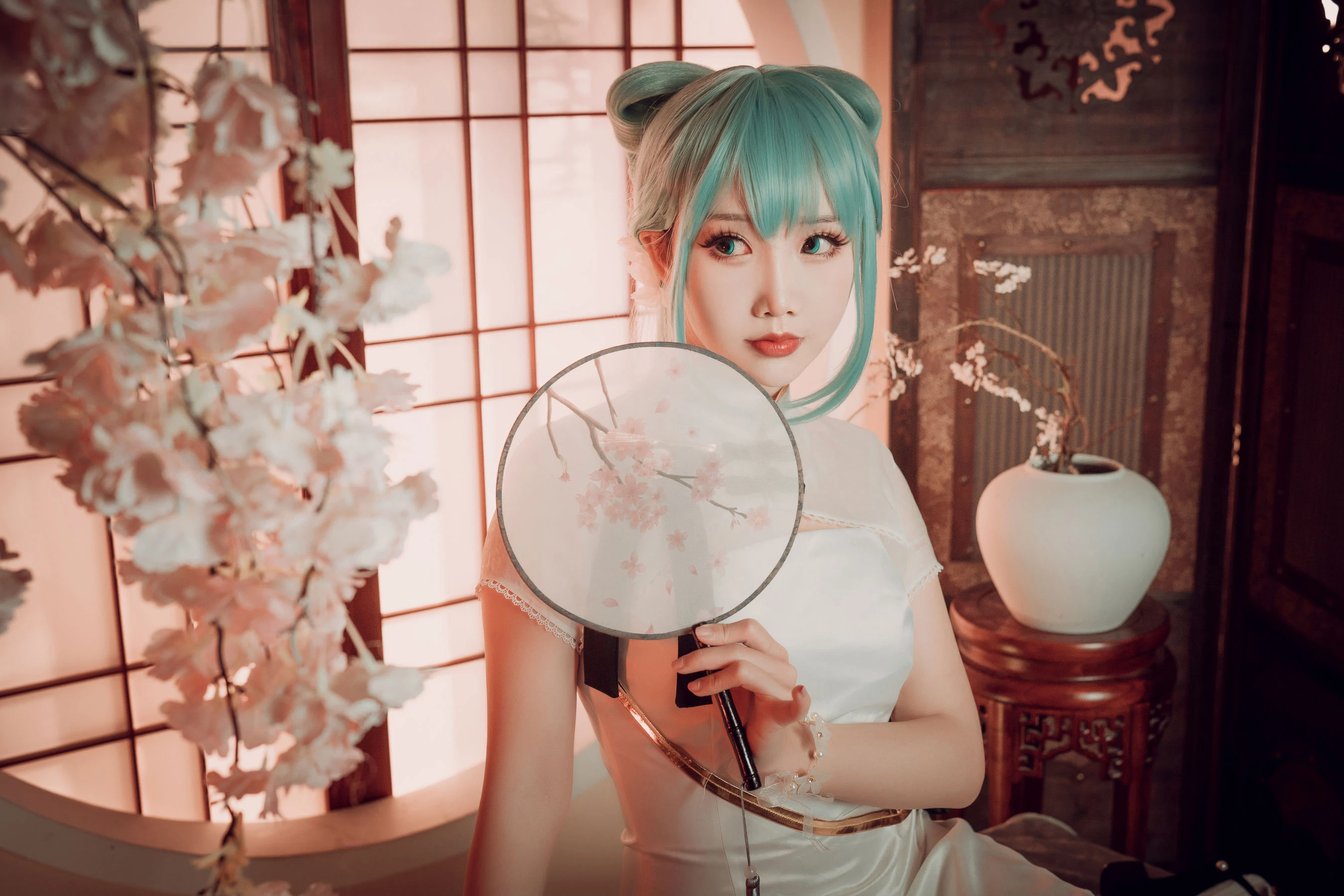 可爱人气Coser面饼仙儿 – 初音旗袍插图1