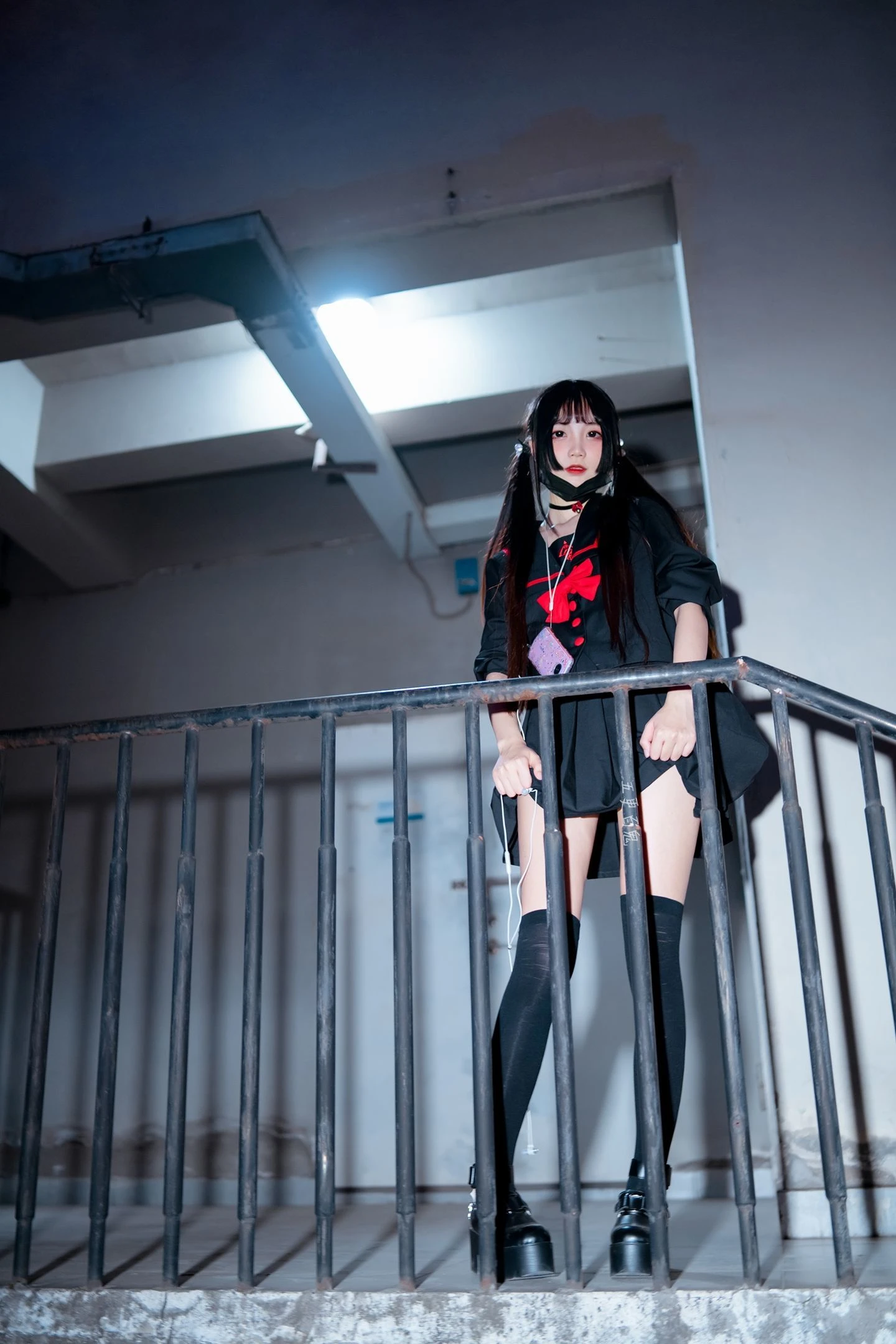 清纯少女五更百鬼 制服插图3
