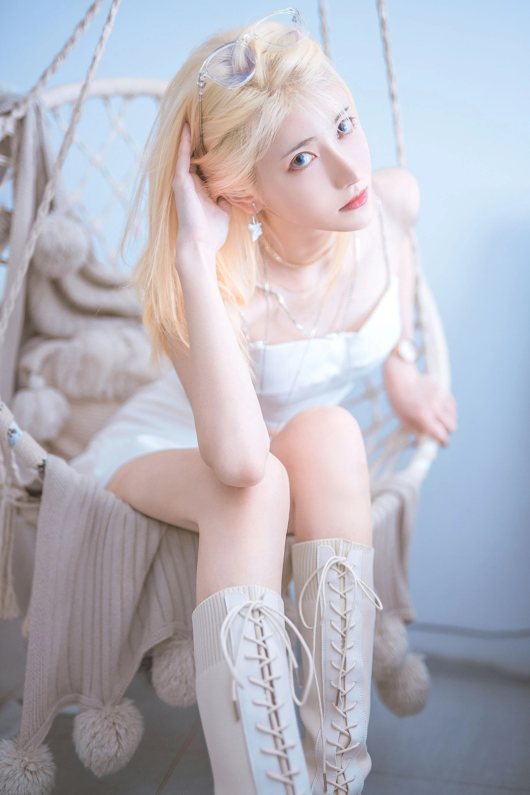 动漫博主南桃Momoko – 白色制服插图2