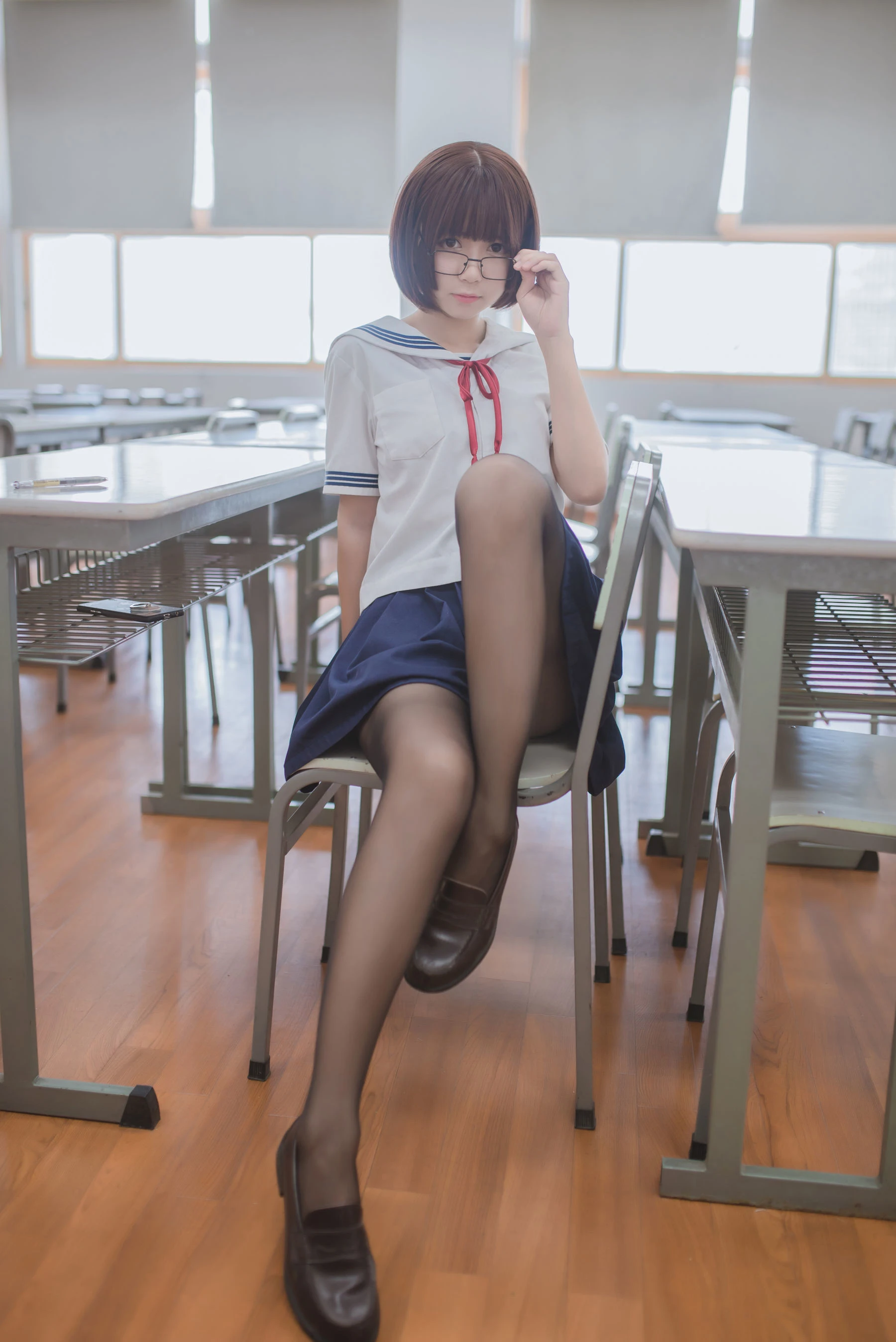 白金Saki – 蘑菇头黑丝JK插图3
