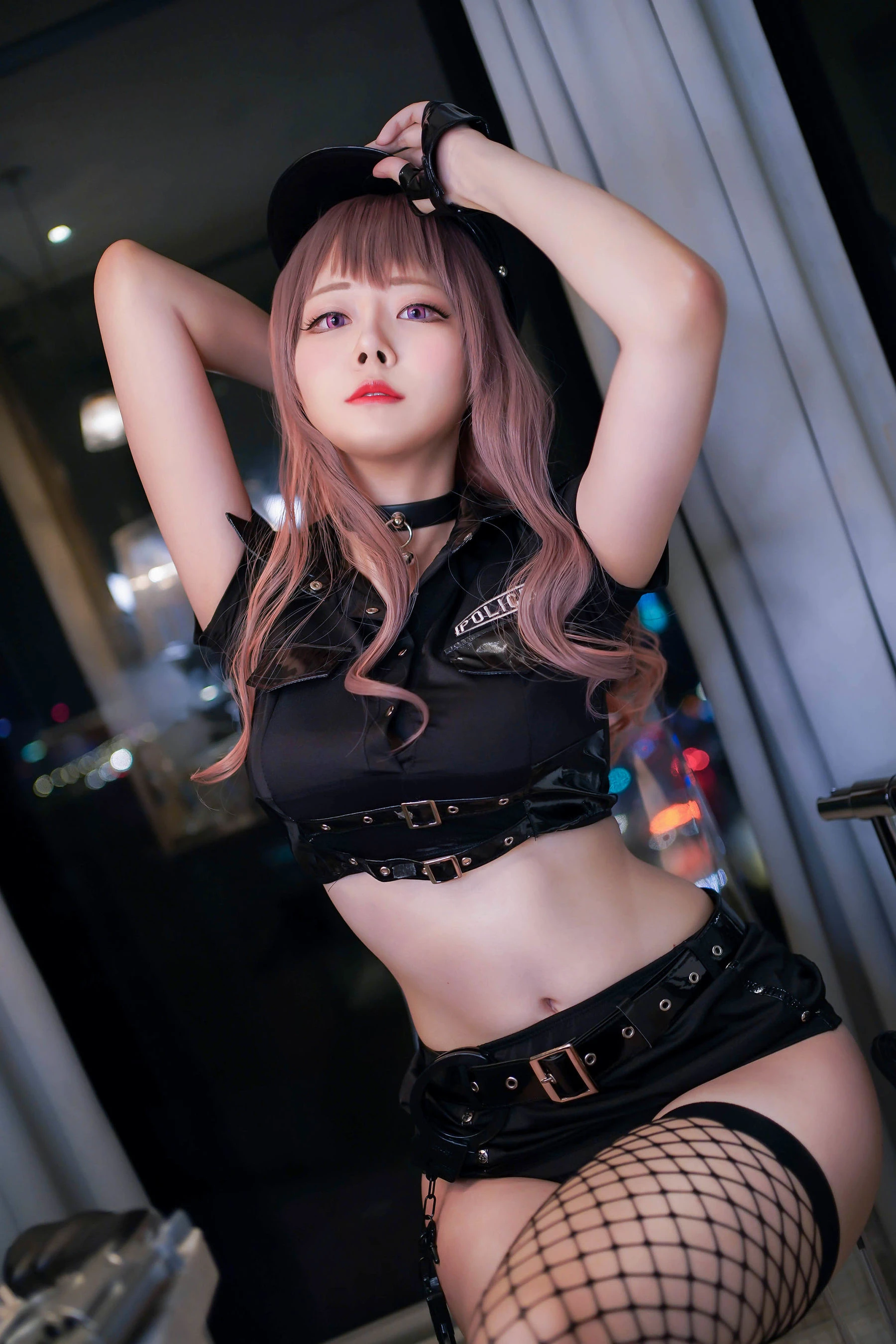 COS妹子Arty亞緹 – 女警网袜插图2