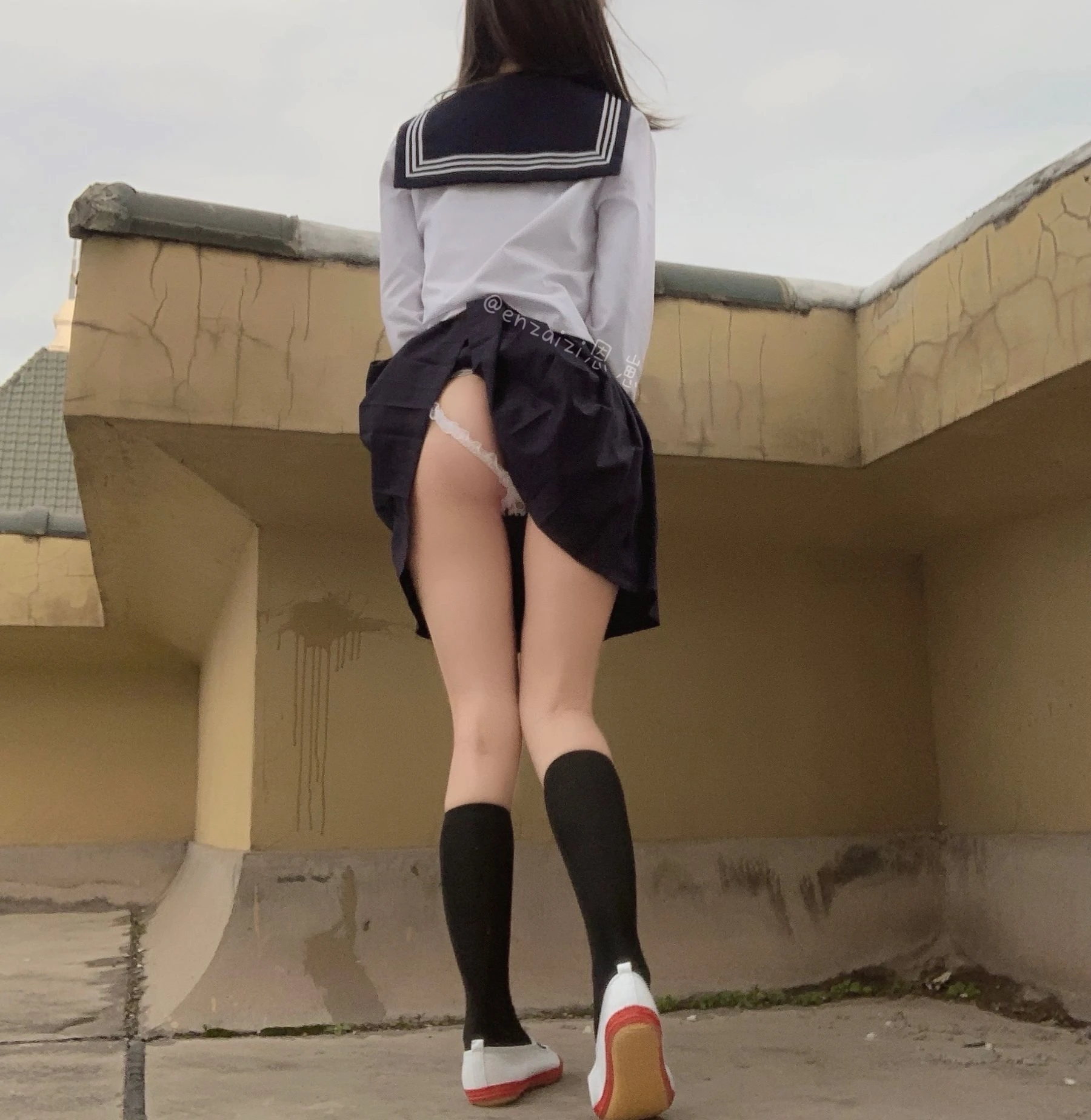恩崽 – 天台水手服 [123P]插图4