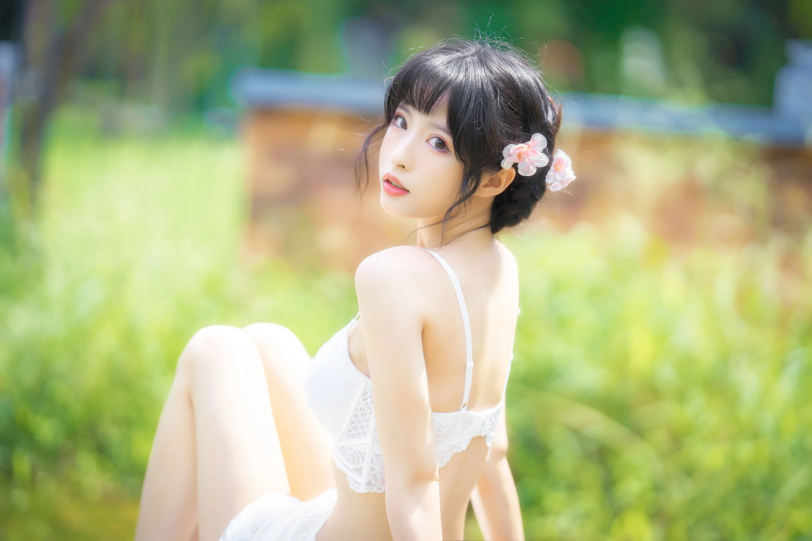 尤物清水由乃 – 蕾丝花园插图3