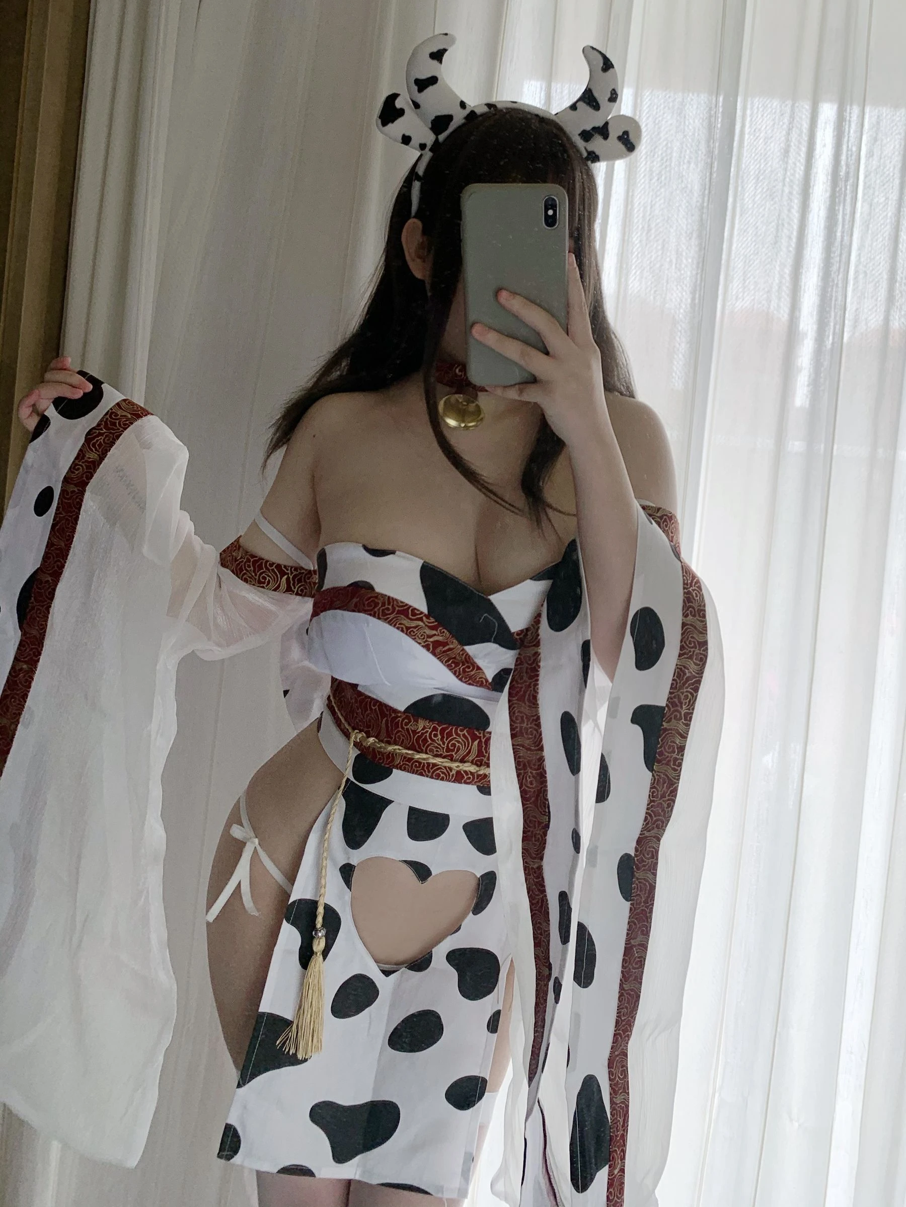 蜜桃少女是依酱呀 – 牛牛和服插图2