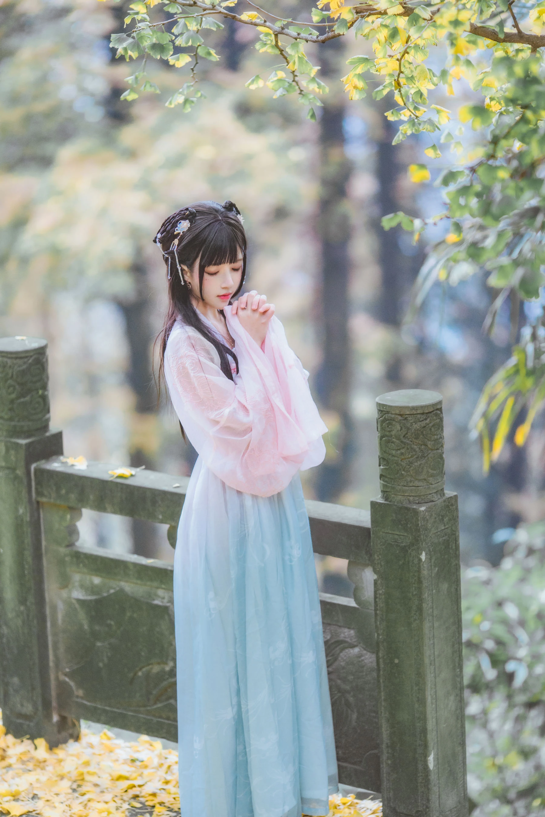 桜桃喵 – 温柔之汉服银杏插图8