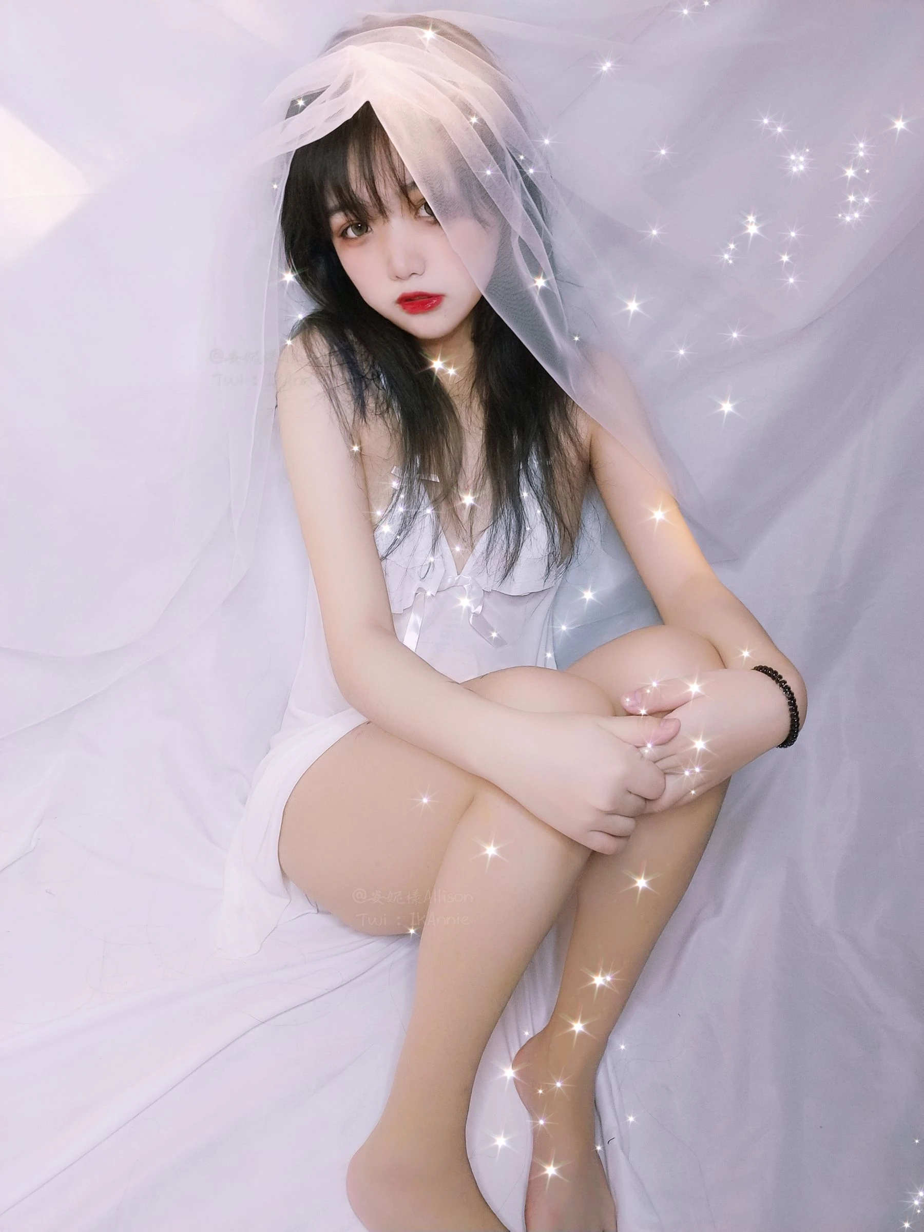 安妮 – 白色睡衣插图6