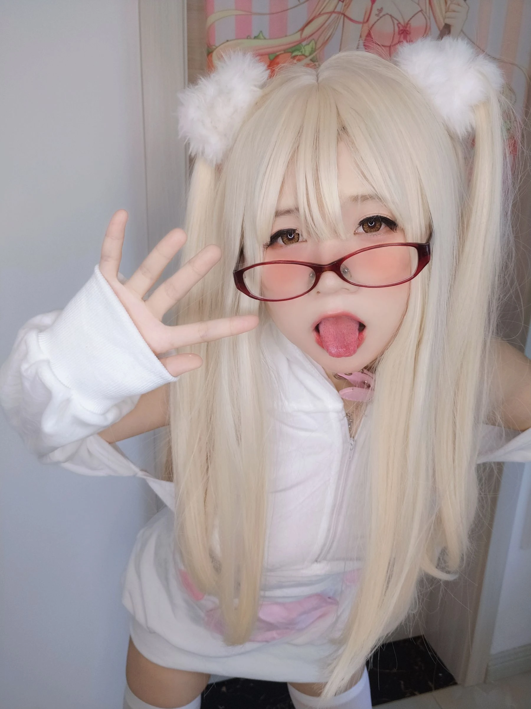 萌妹子Coser摇摇乐yoyo – 白いクリーム插图5