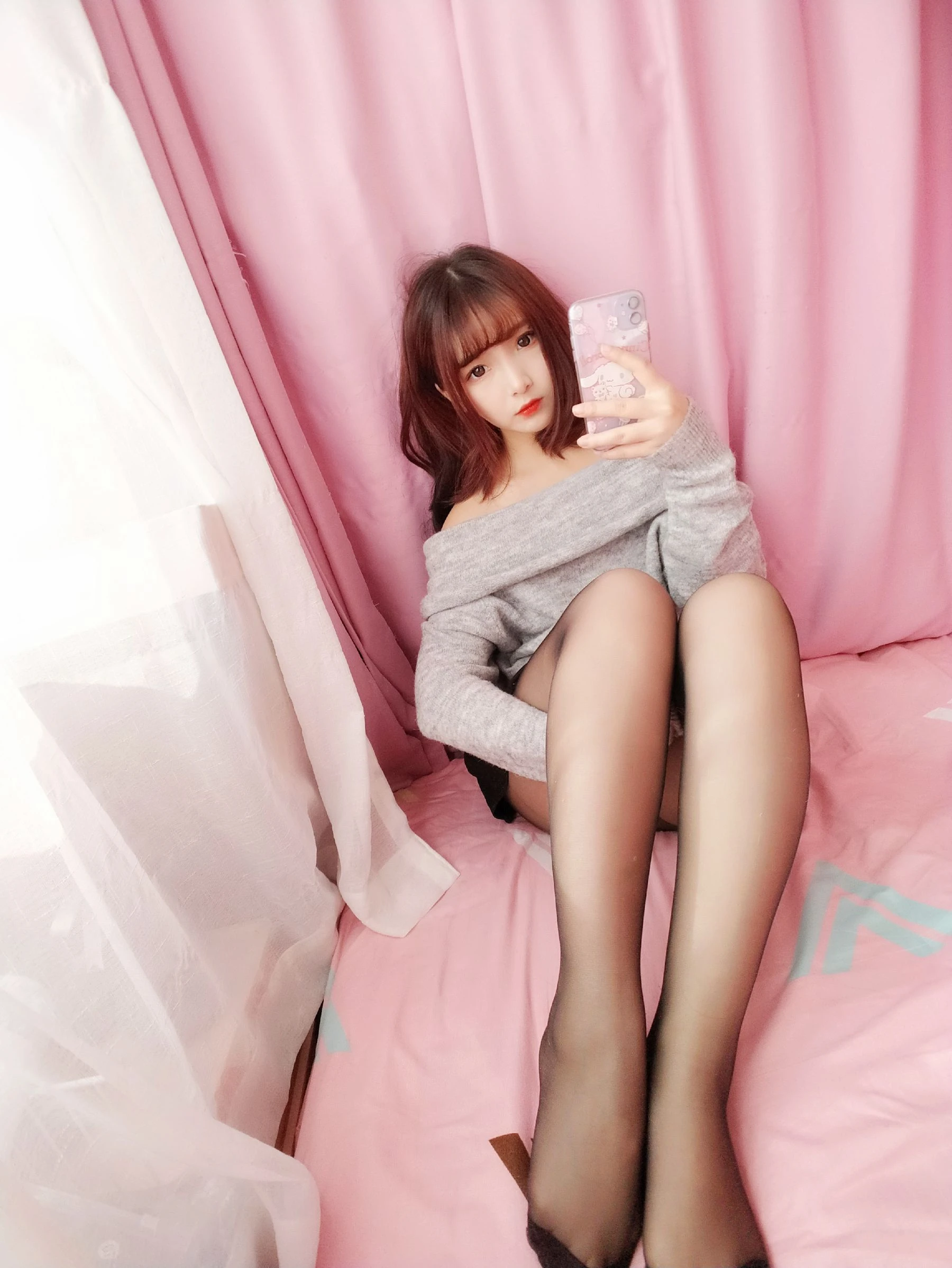 二次元美女古川kagura 浪漫诱惑黑丝长袜插图4