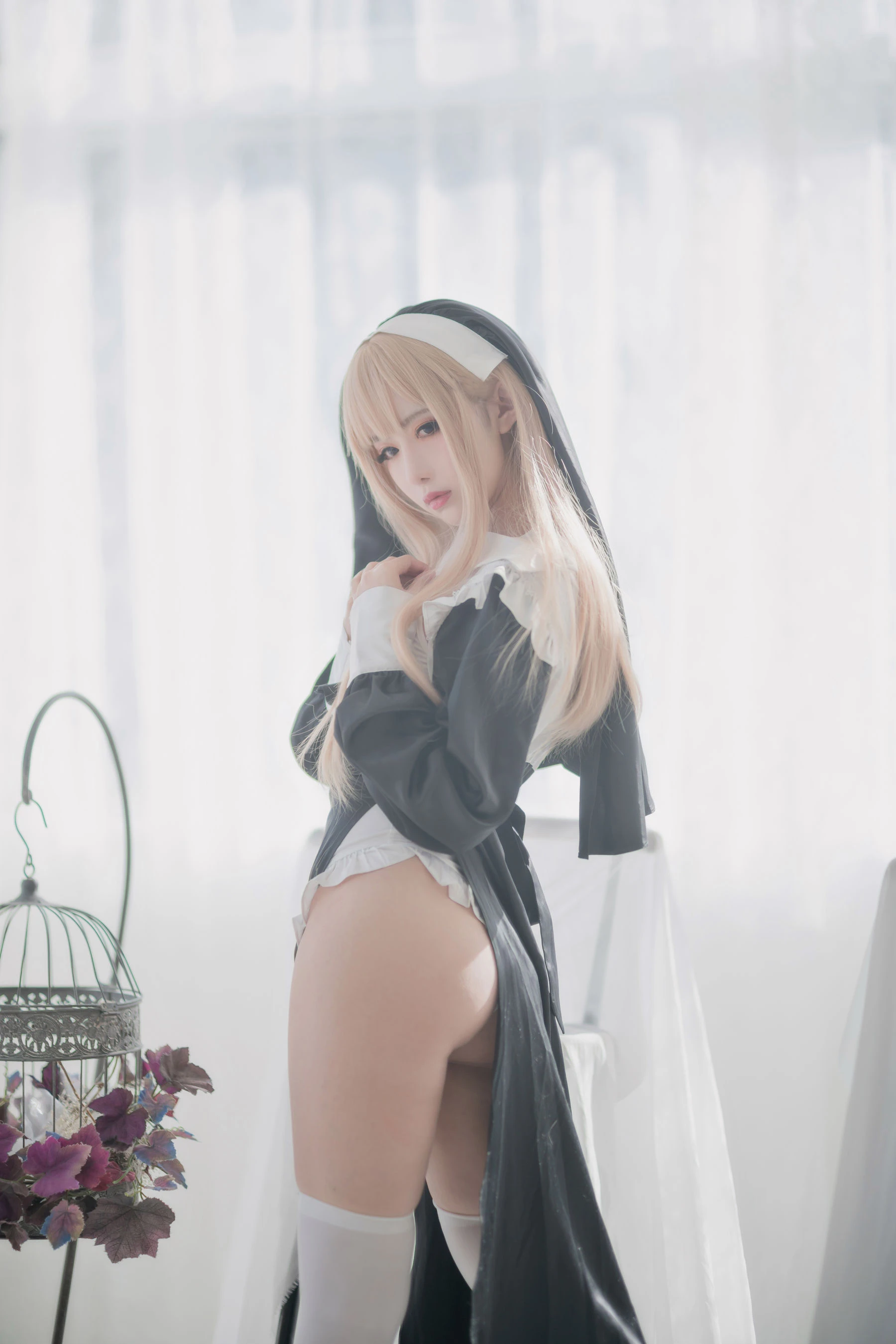 Shika小鹿鹿 – 修女插图3