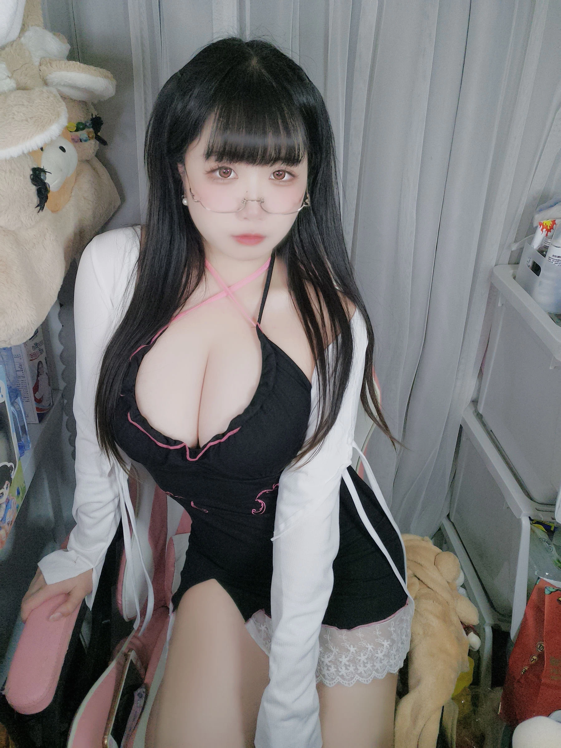 贞子蜜桃 – 心心眼插图1