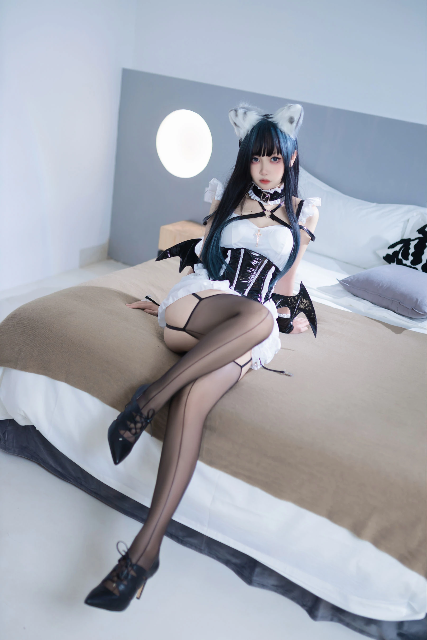 洛桑w伊梓 – 猫耳小恶魔插图5