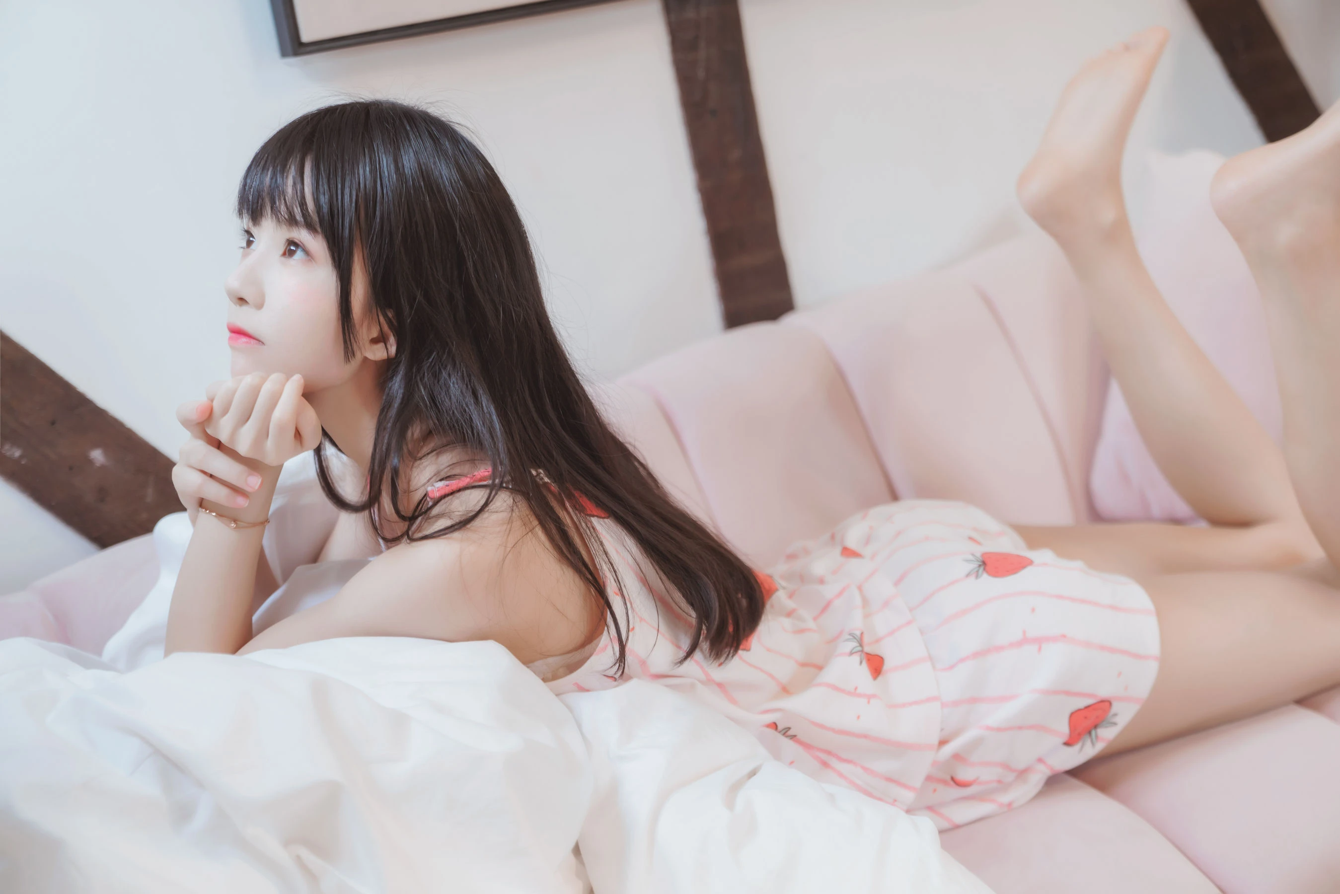 桜桃喵 – 甜甜之唇边小草莓插图3
