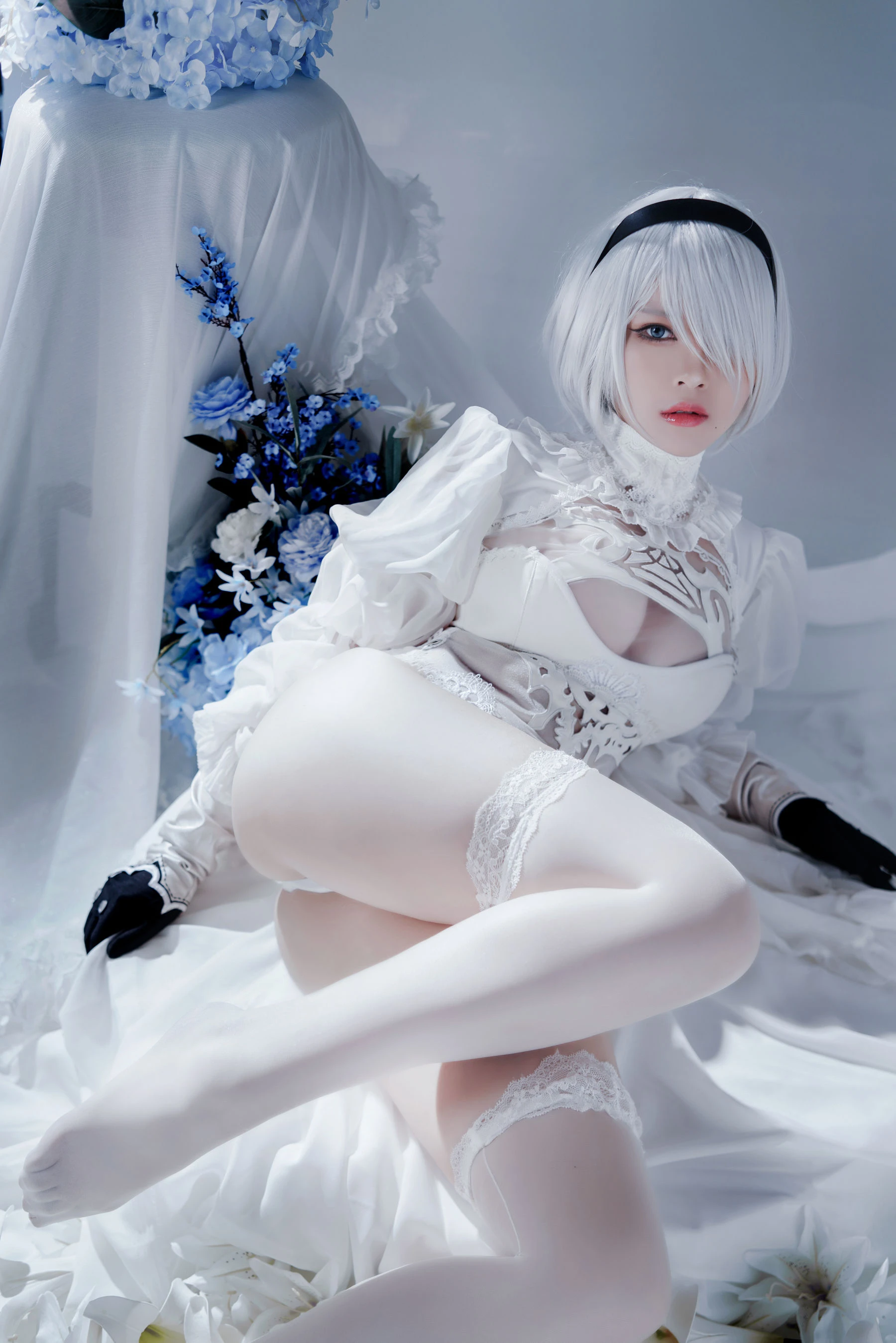 半半子 – Automataヨルハ二号B型 白いドレス插图2