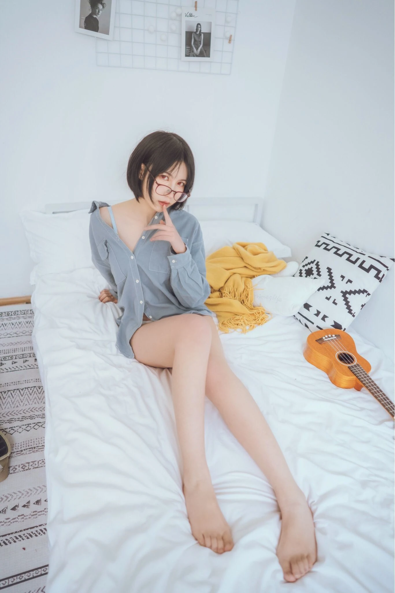 COSER美女逐月su 蓝色衬衫插图4