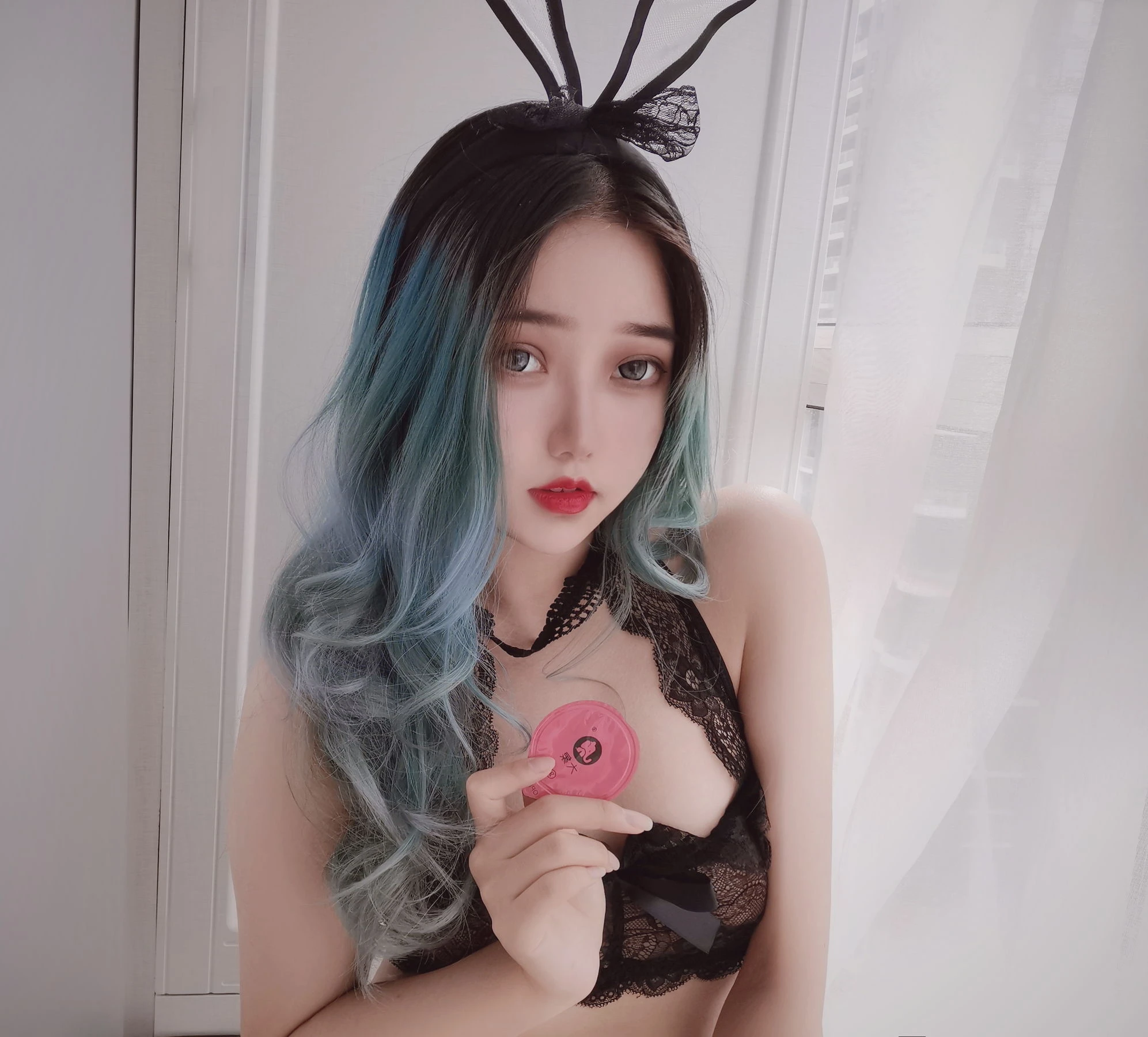 eloise软软 – 小粉盒黑兔子插图5