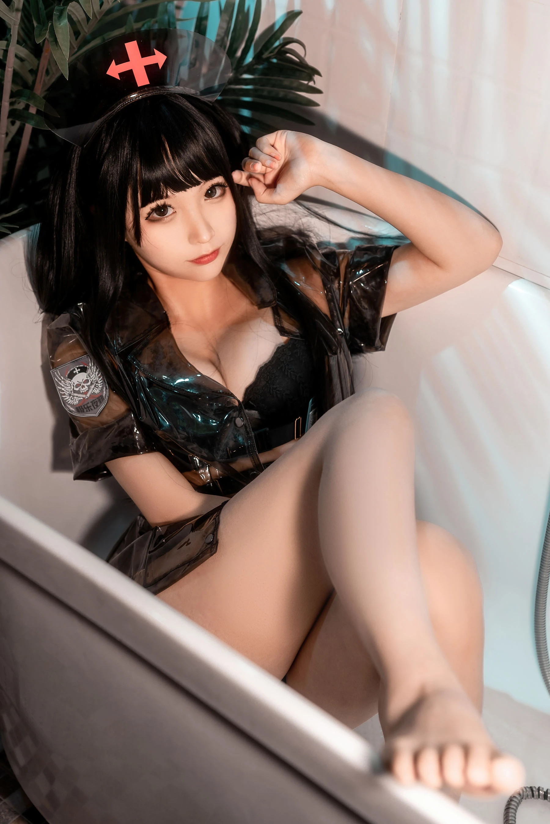 动漫博主蠢沫沫 – 胶衣护士 黑 [40P]插图4