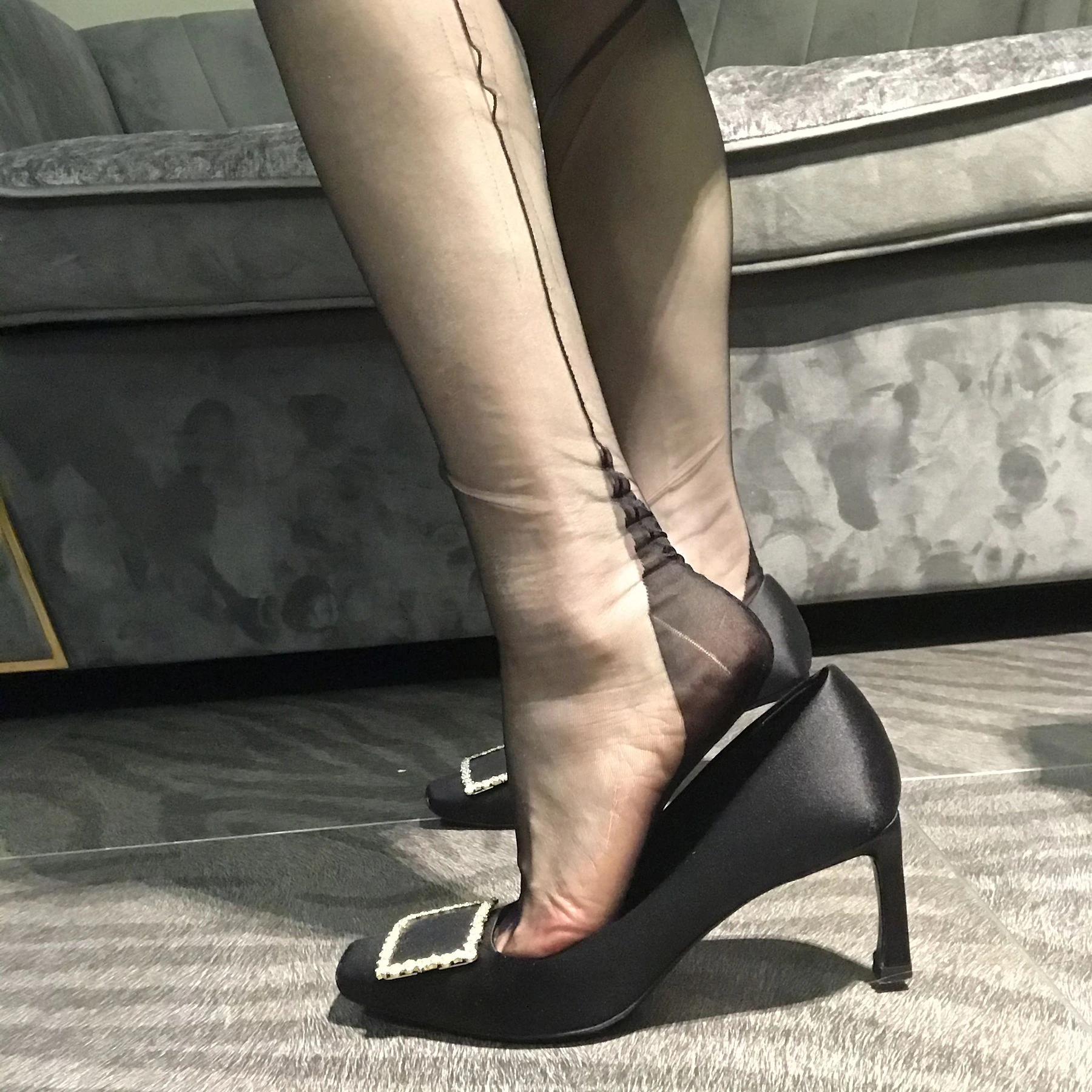 丝足博主麋鹿_Monroe 2020.04.13 皮草丝惑高清在线免费欣赏–微密图社-微密图社